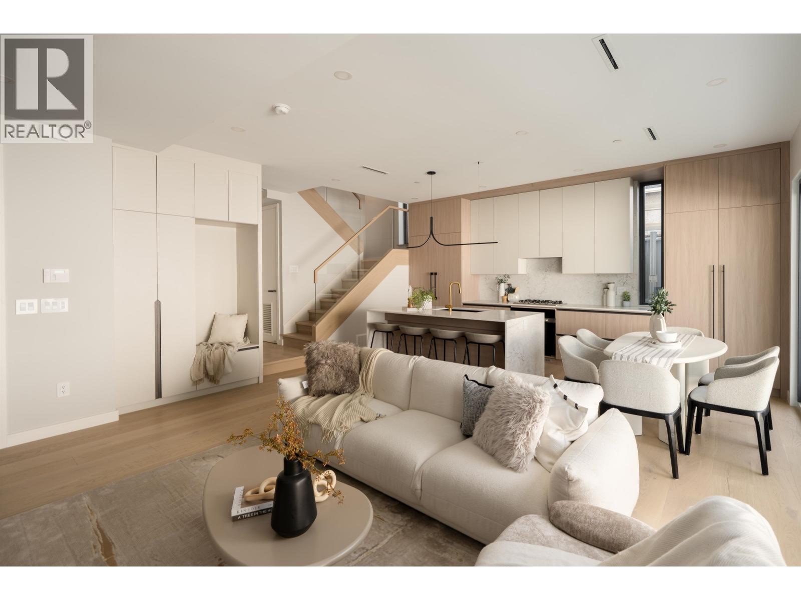 2 2941 W 29th Avenue, Vancouver, British Columbia V6L 1Y3 - Photo 6 - R3168015