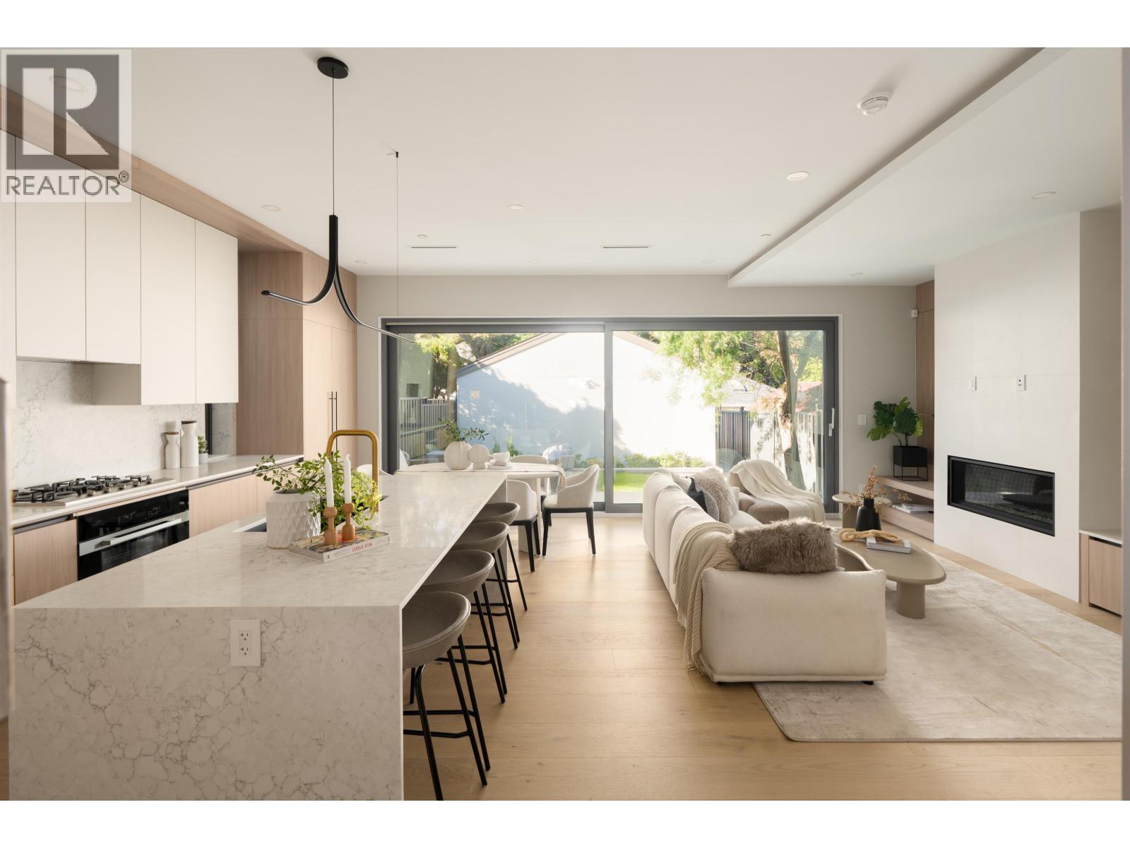 2 2941 W 29th Avenue, Vancouver, British Columbia V6L 1Y3 - Photo 13 - R3168015