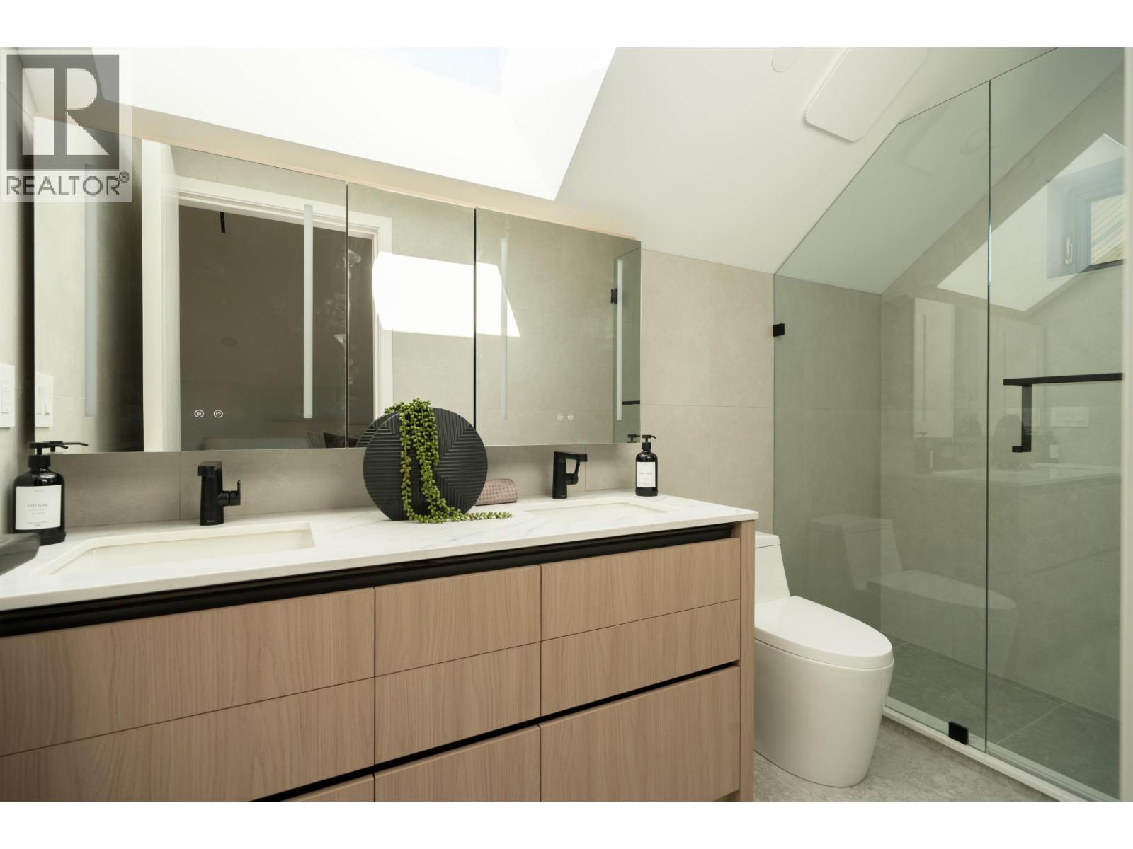 2 2941 W 29th Avenue, Vancouver, British Columbia V6L 1Y3 - Photo 30 - R3168015