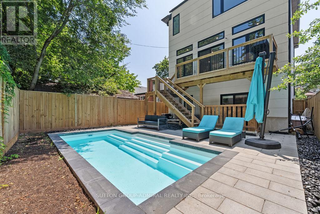 80 Bude Street, Toronto, Ontario  M6C 1X8 - Photo 12 - C13769576