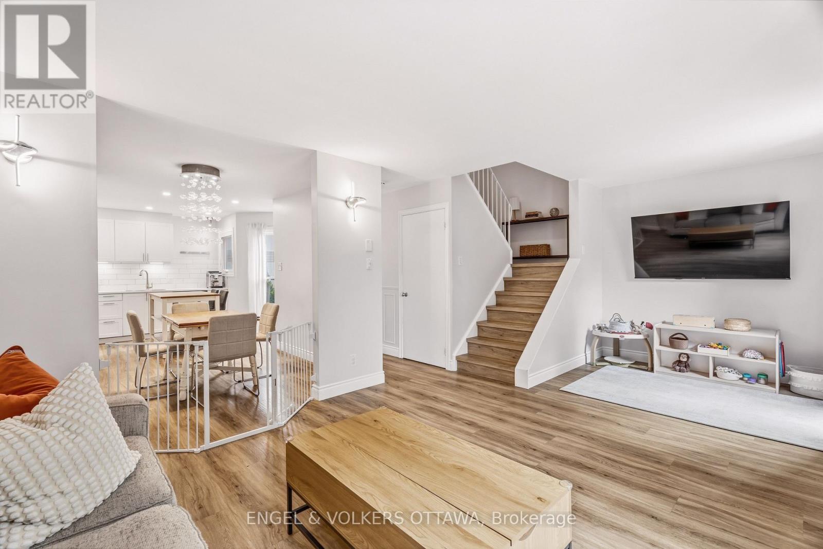 38 Compata Way, Ottawa, Ontario  K1B 4W9 - Photo 21 - X13812114
