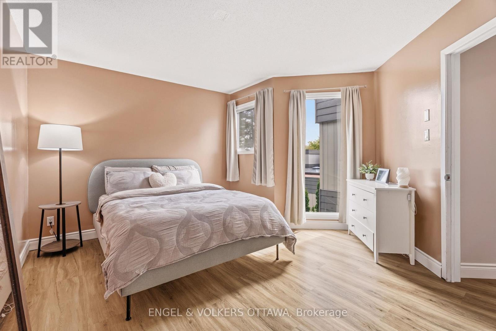 38 Compata Way, Ottawa, Ontario  K1B 4W9 - Photo 24 - X13812114