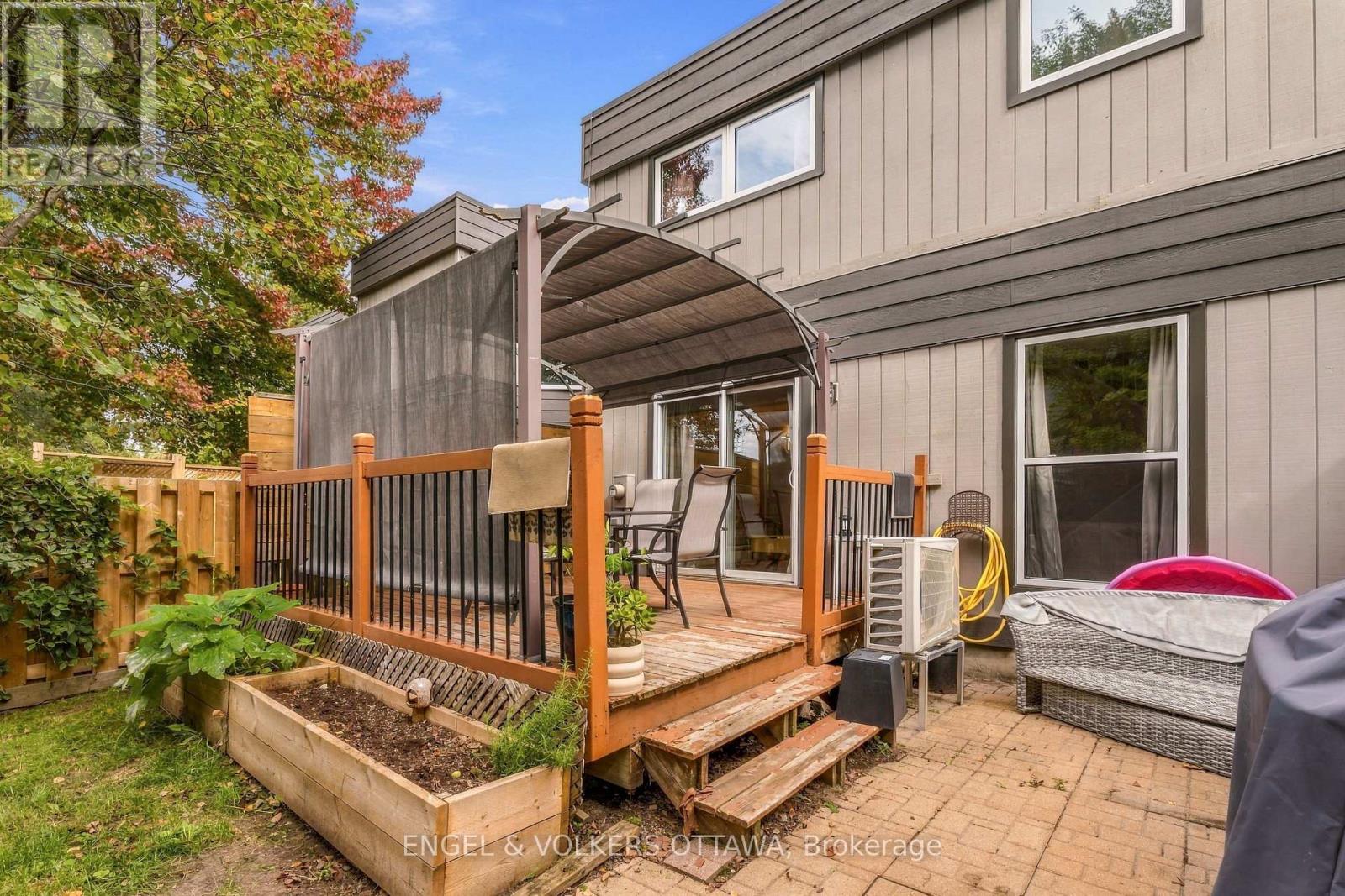 38 Compata Way, Ottawa, Ontario  K1B 4W9 - Photo 38 - X13812114