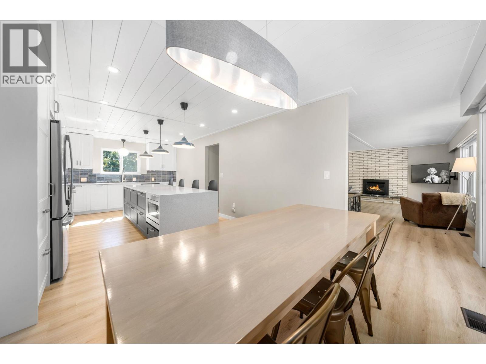 2763 Violet Street, North Vancouver, British Columbia  V7H 2L7 - Photo 12 - R3168083