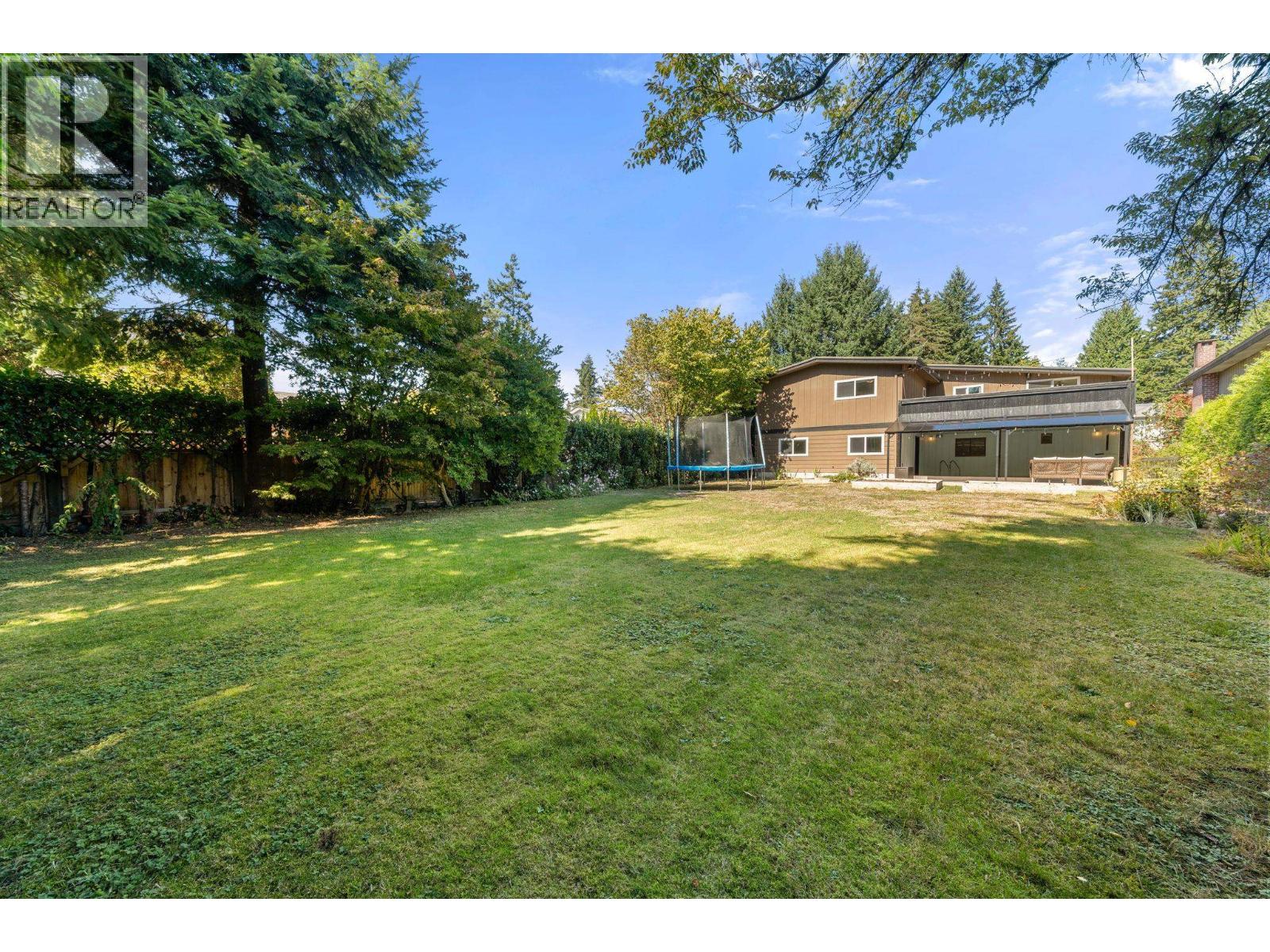 2763 Violet Street, North Vancouver, British Columbia  V7H 2L7 - Photo 4 - R3168083