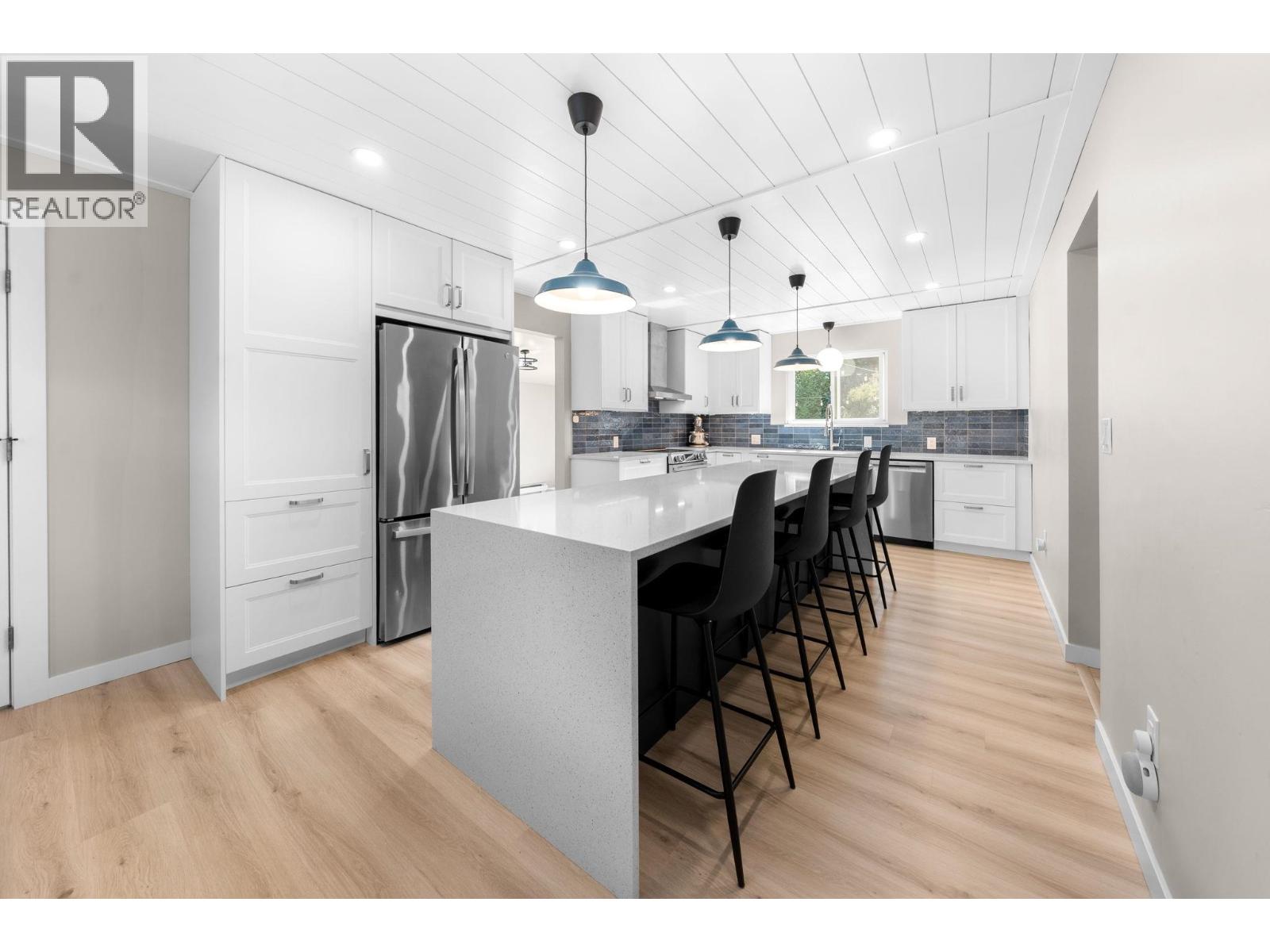 2763 Violet Street, North Vancouver, British Columbia  V7H 2L7 - Photo 6 - R3168083
