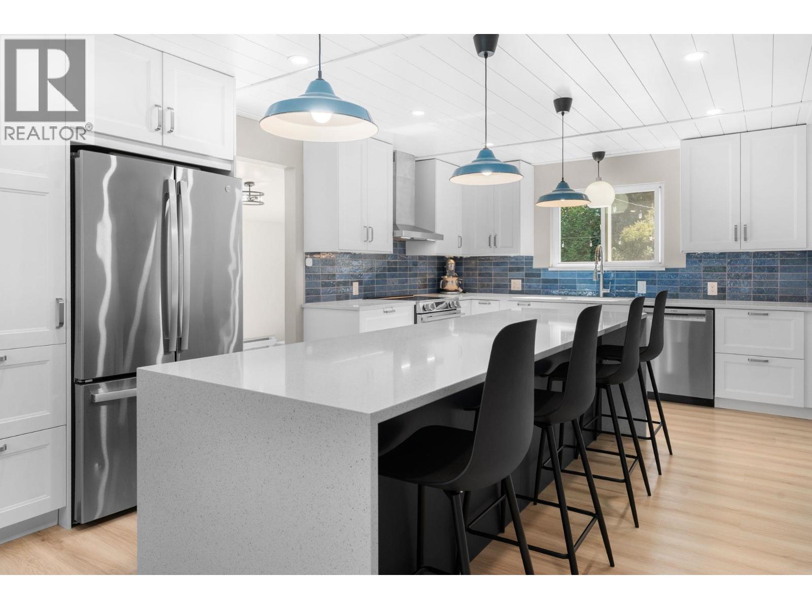 2763 Violet Street, North Vancouver, British Columbia  V7H 2L7 - Photo 8 - R3168083