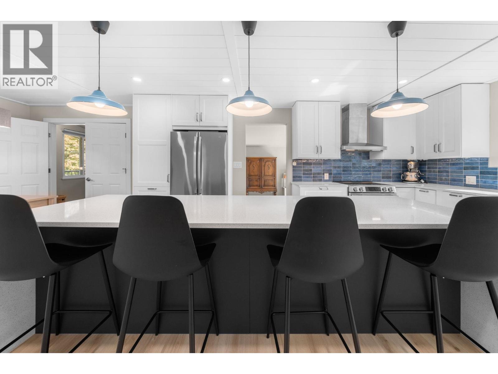 2763 Violet Street, North Vancouver, British Columbia  V7H 2L7 - Photo 9 - R3168083