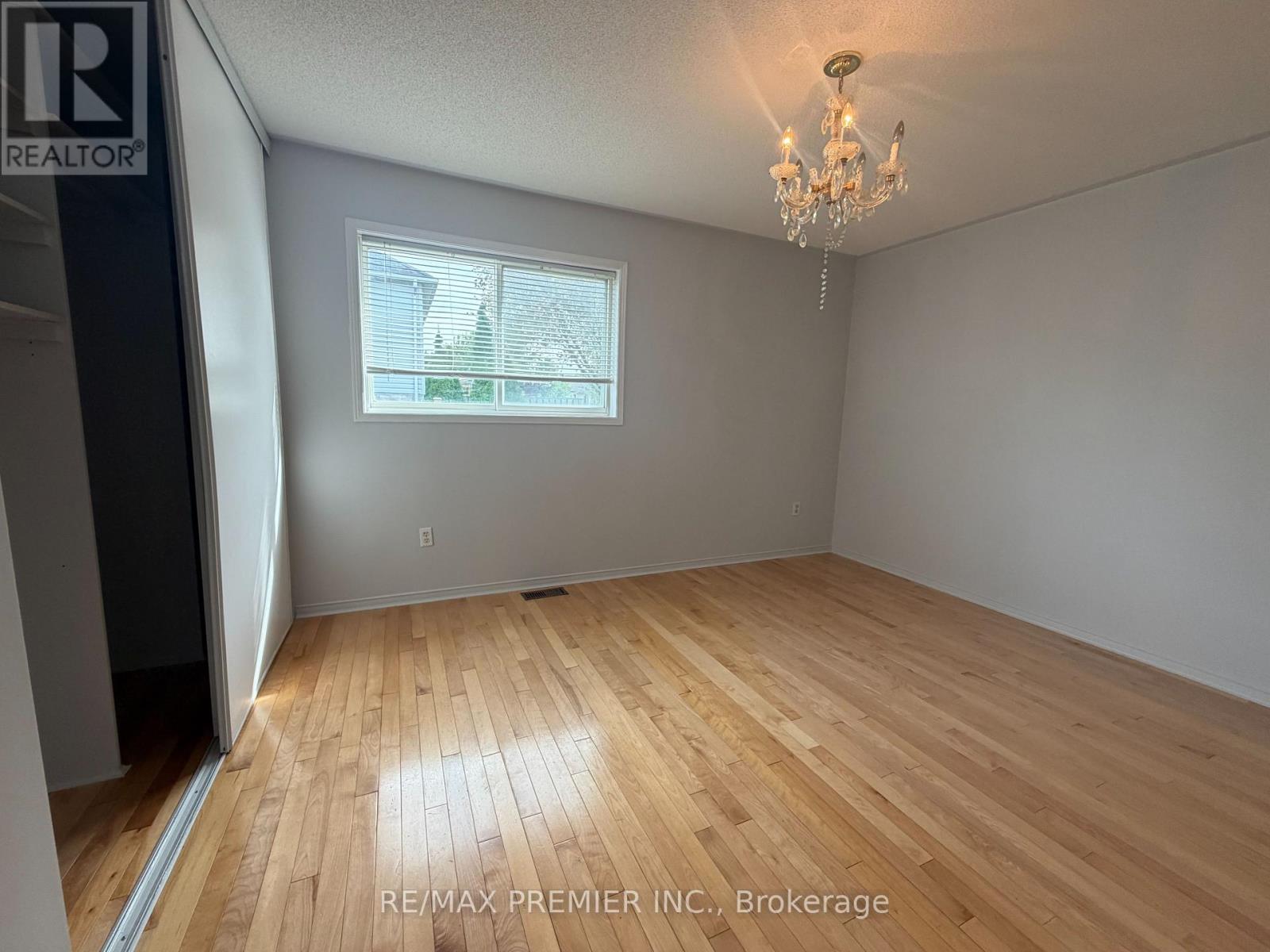 Main - 11 Draper Crescent, Barrie, Ontario  L4N 8B1 - Photo 10 - S13765992