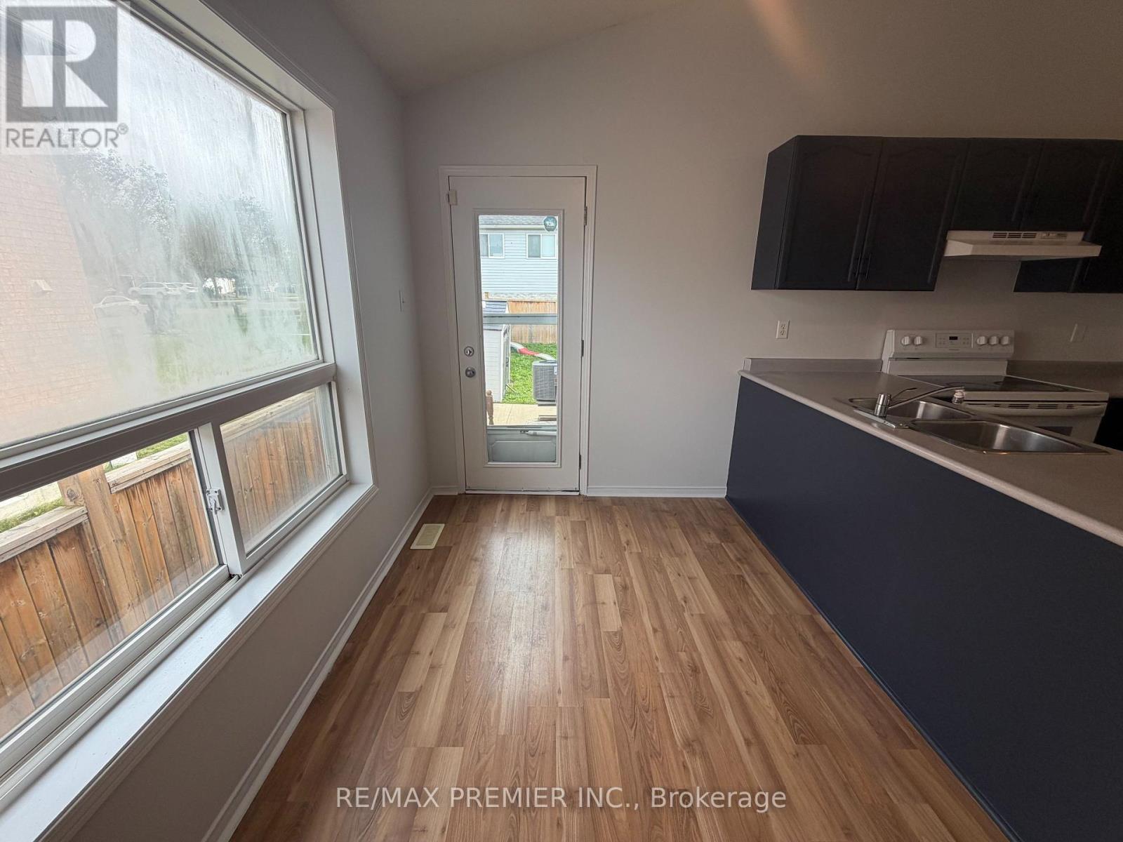 Main - 11 Draper Crescent, Barrie, Ontario  L4N 8B1 - Photo 26 - S13765992