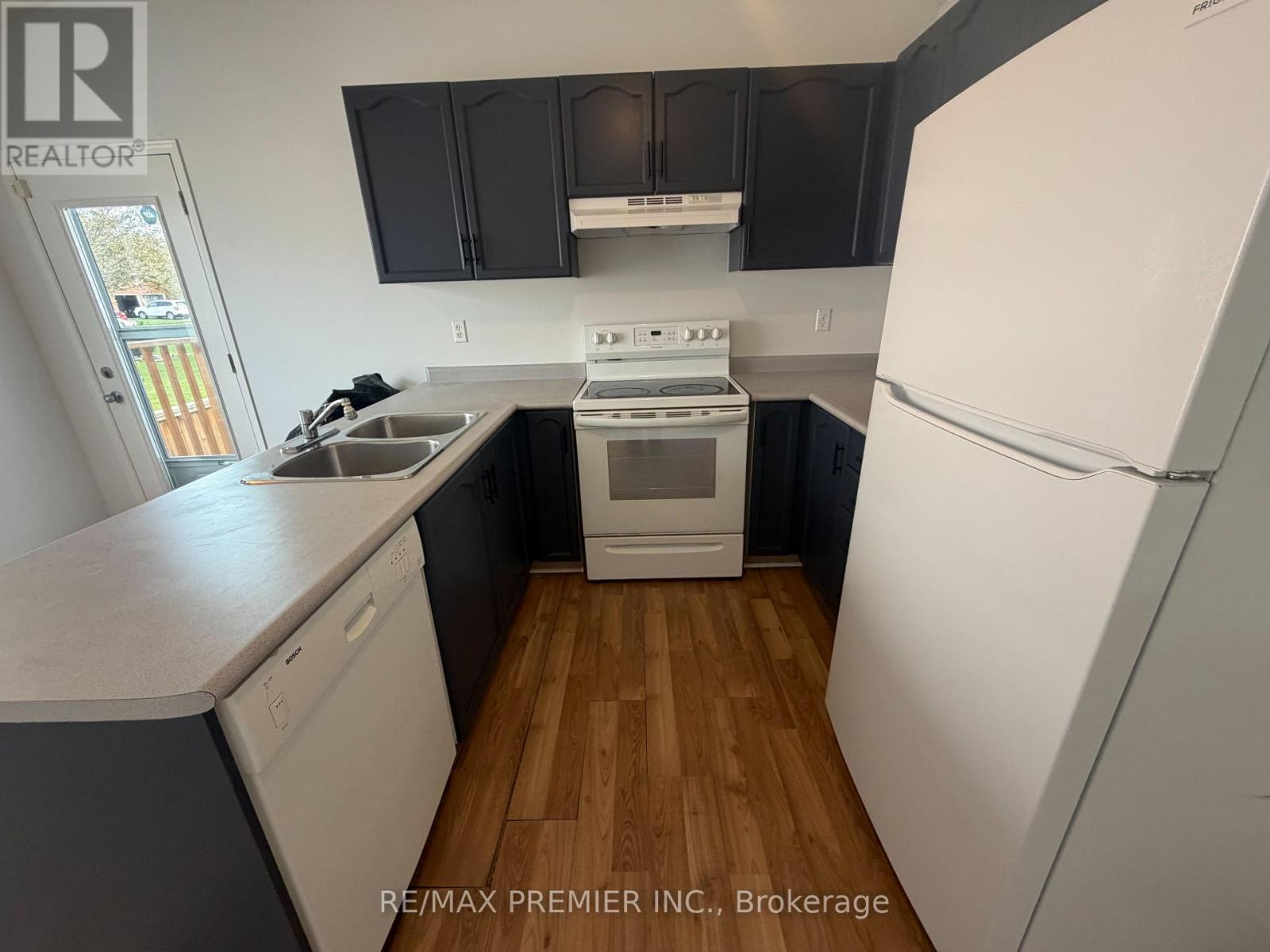 Main - 11 Draper Crescent, Barrie, Ontario  L4N 8B1 - Photo 27 - S13765992