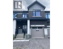671 RATHBURN LANE, Ottawa, Ontario