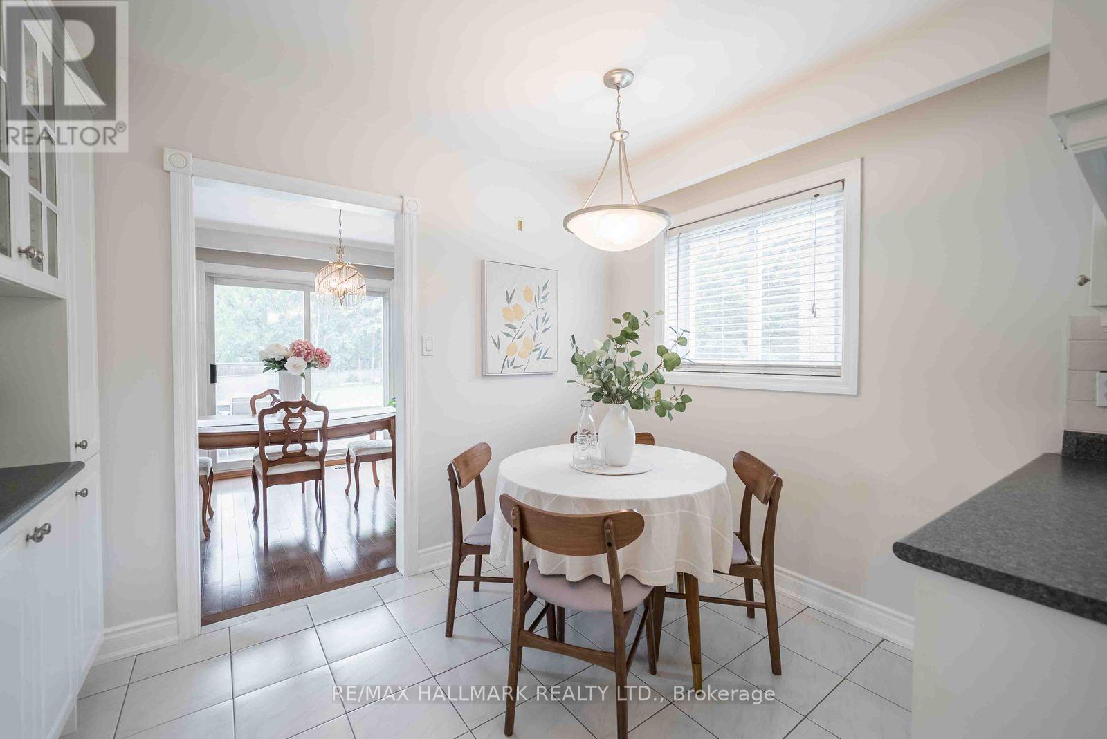 65 Baroness Crescent, Toronto, Ontario  M2J 3K4 - Photo 14 - C13812150