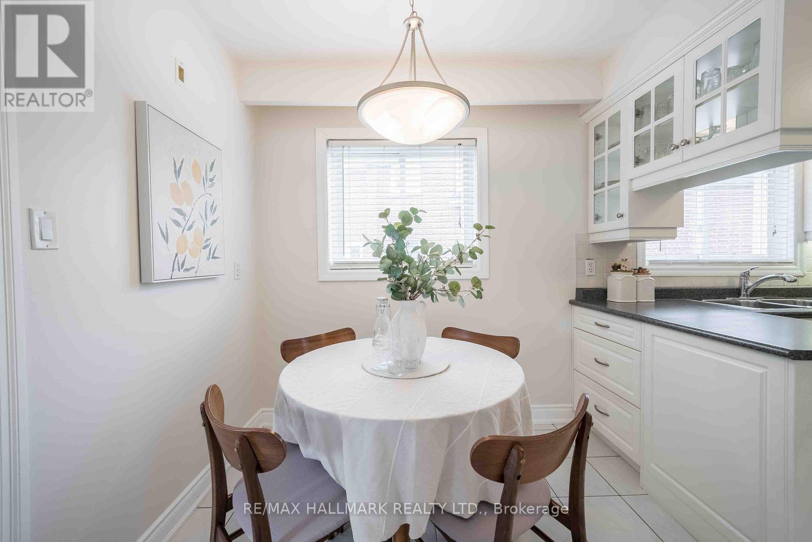 65 Baroness Crescent, Toronto, Ontario  M2J 3K4 - Photo 15 - C13812150