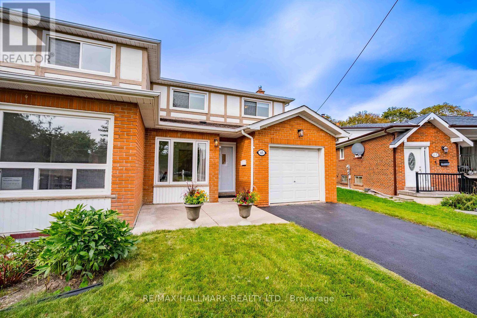 65 Baroness Crescent, Toronto, Ontario  M2J 3K4 - Photo 3 - C13812150