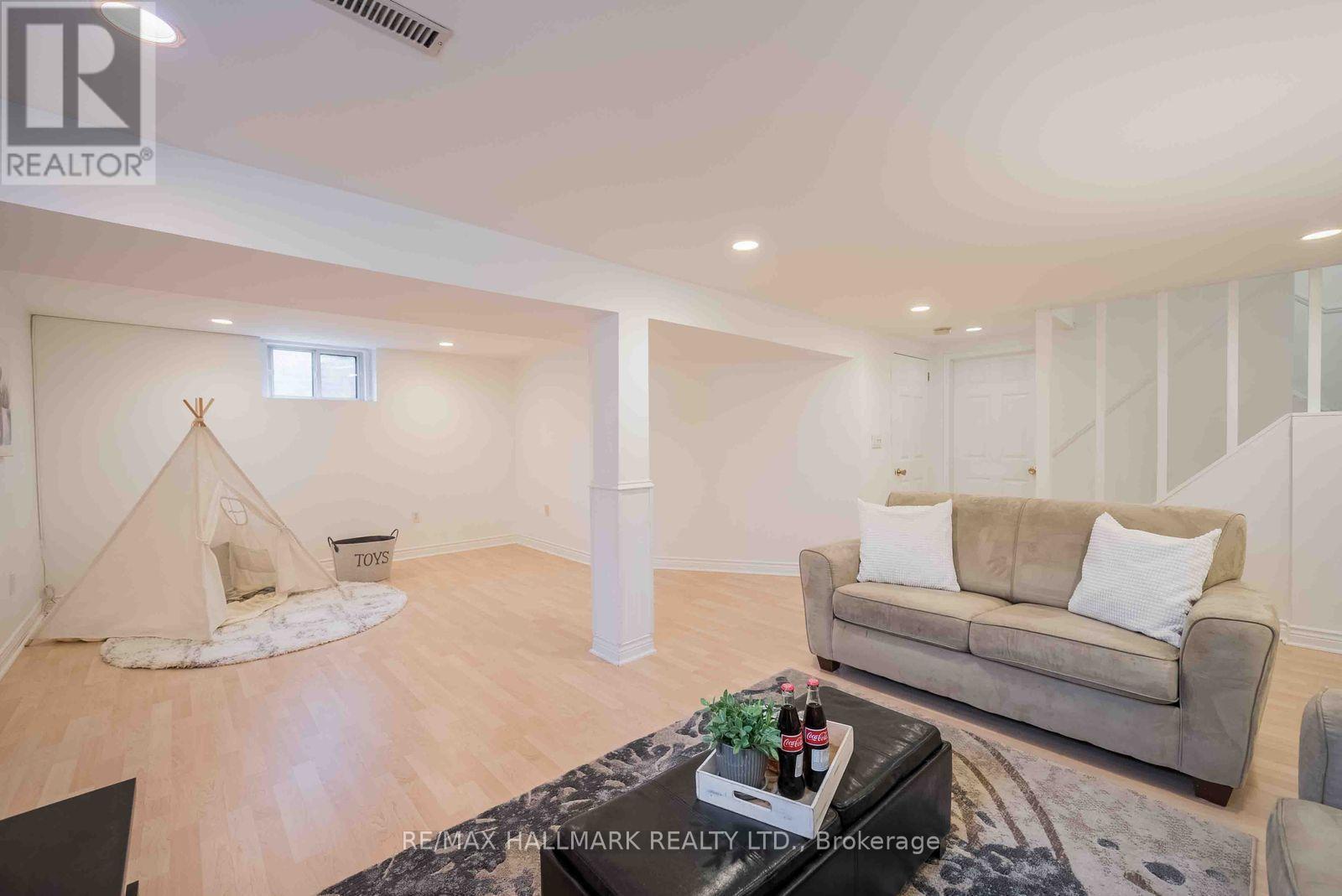 65 Baroness Crescent, Toronto, Ontario  M2J 3K4 - Photo 36 - C13812150