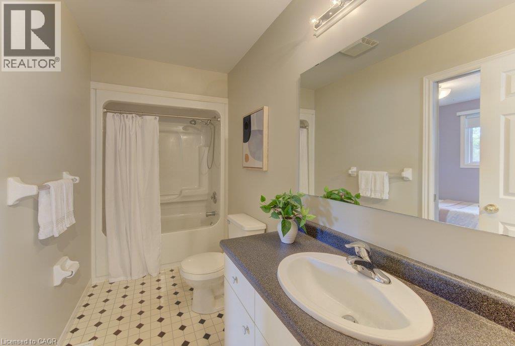 26 Stanmore Avenue, Kitchener, Ontario  N2B 3W2 - Photo 14 - 40865365