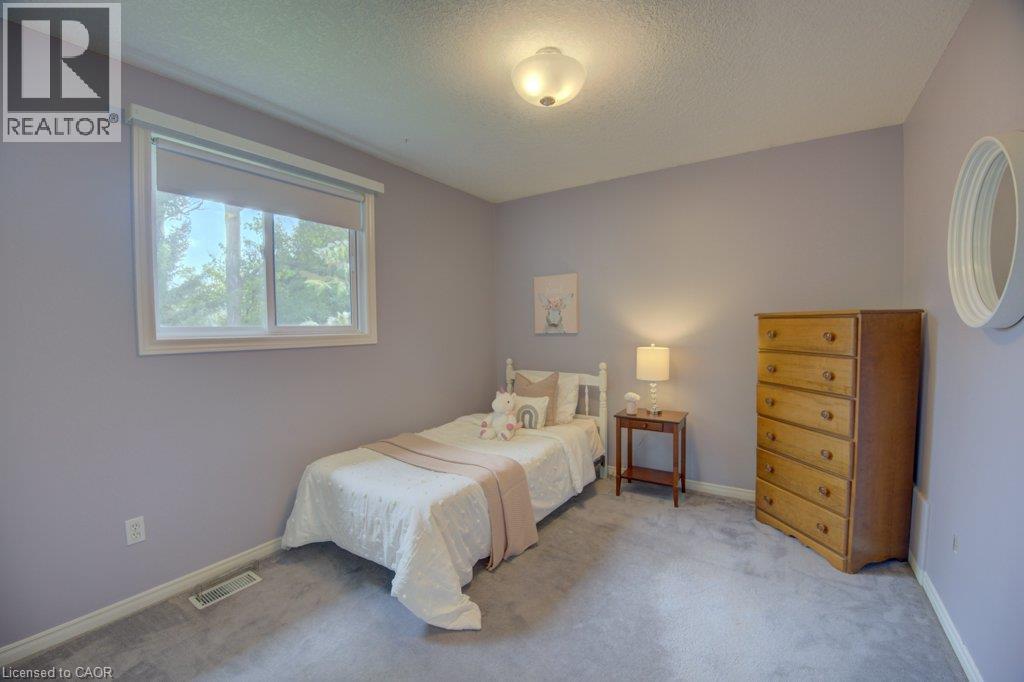 26 Stanmore Avenue, Kitchener, Ontario  N2B 3W2 - Photo 15 - 40865365