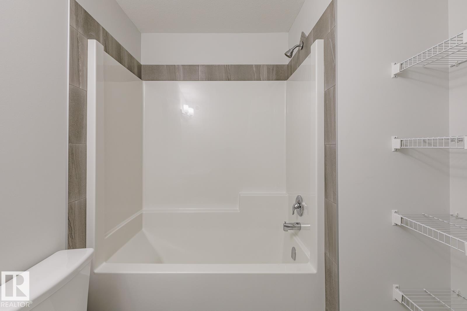 3611 TRIOMPHE BV