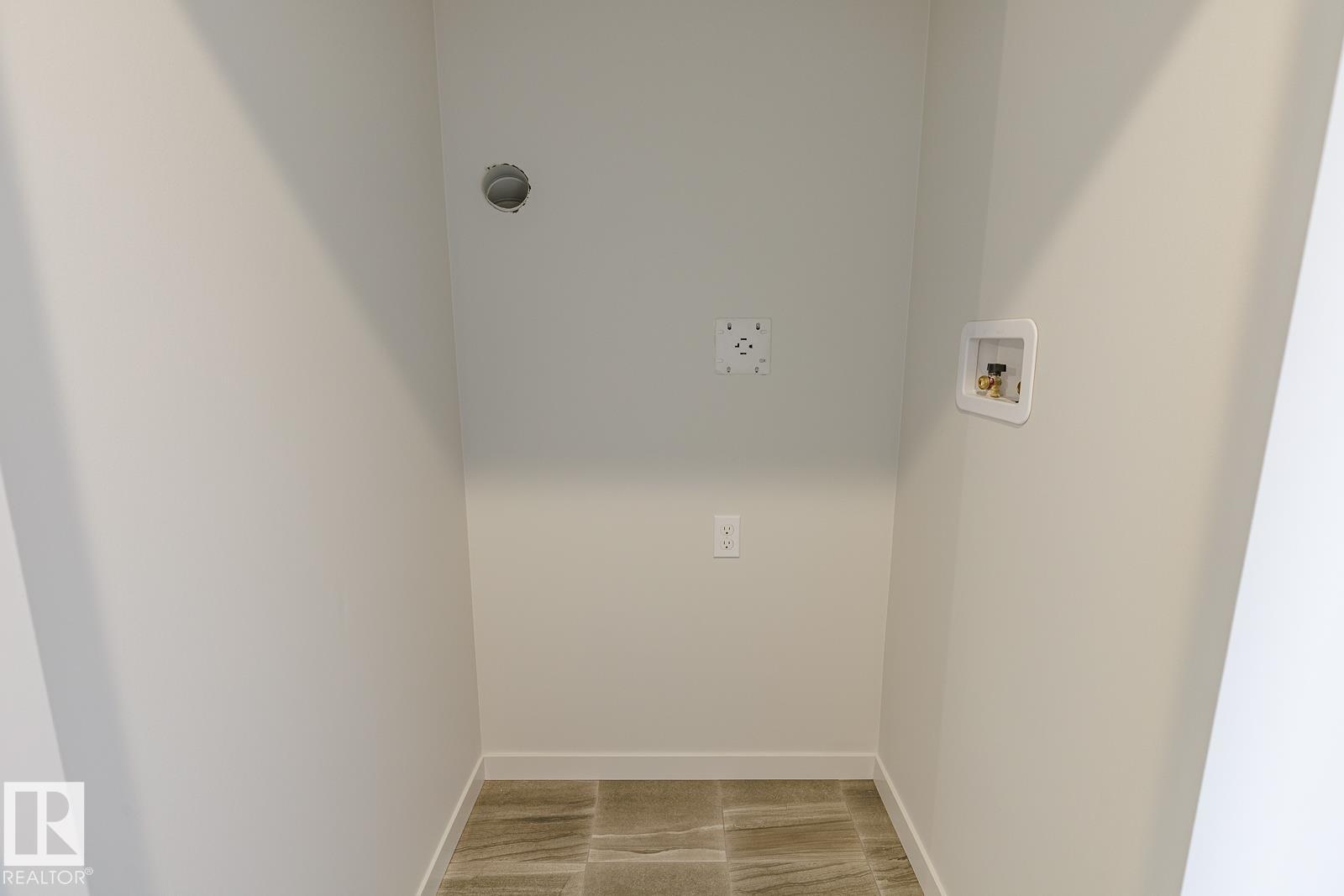 3611 TRIOMPHE BV