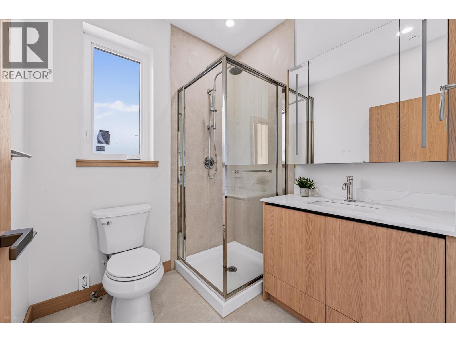 3 1325 E 37th Avenue, Vancouver, British Columbia  V5W 1G6 - Photo 13 - R3165619