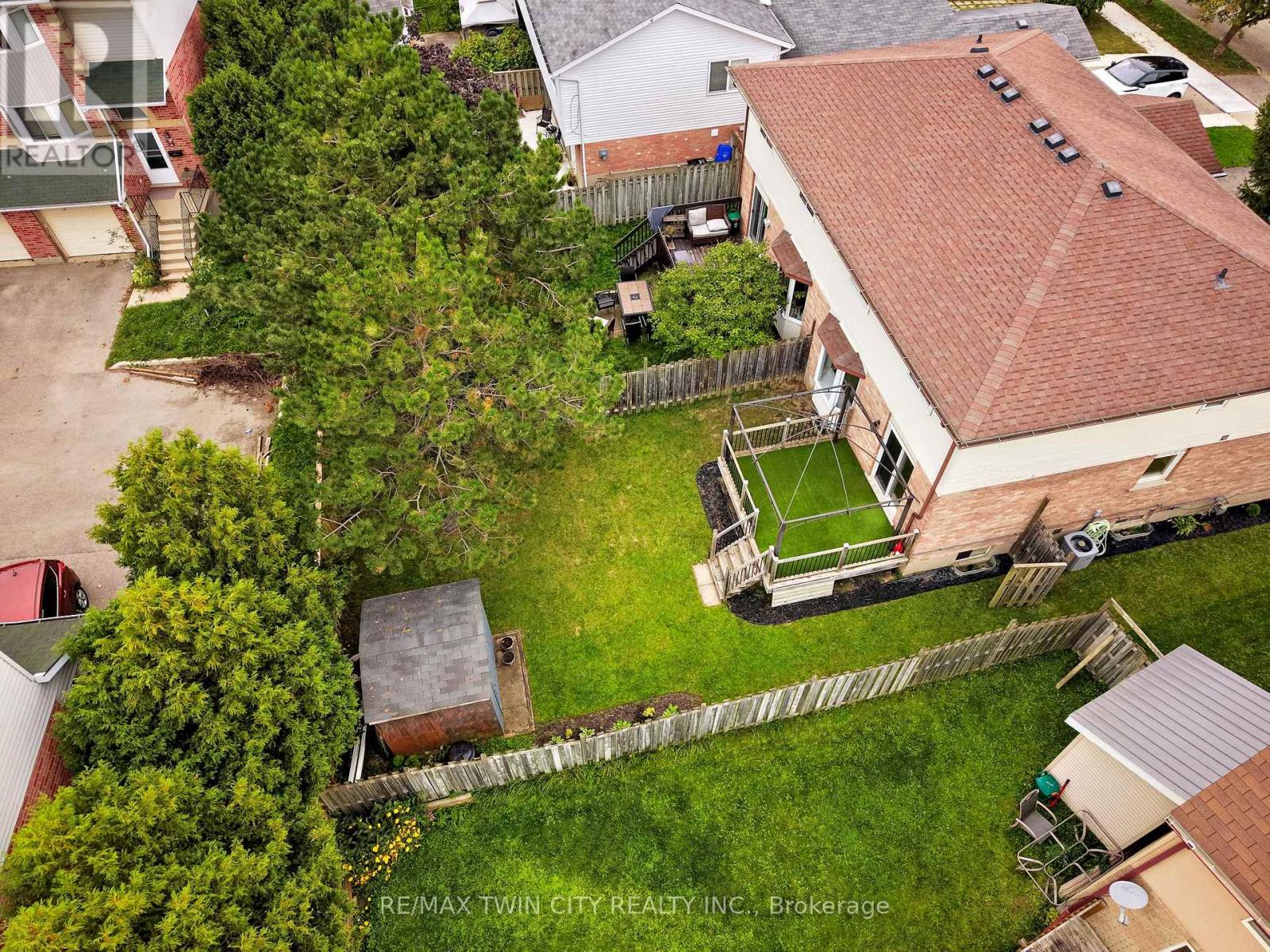 647 Pinerow Crescent, Waterloo, Ontario  N2T 2K5 - Photo 34 - X13812158