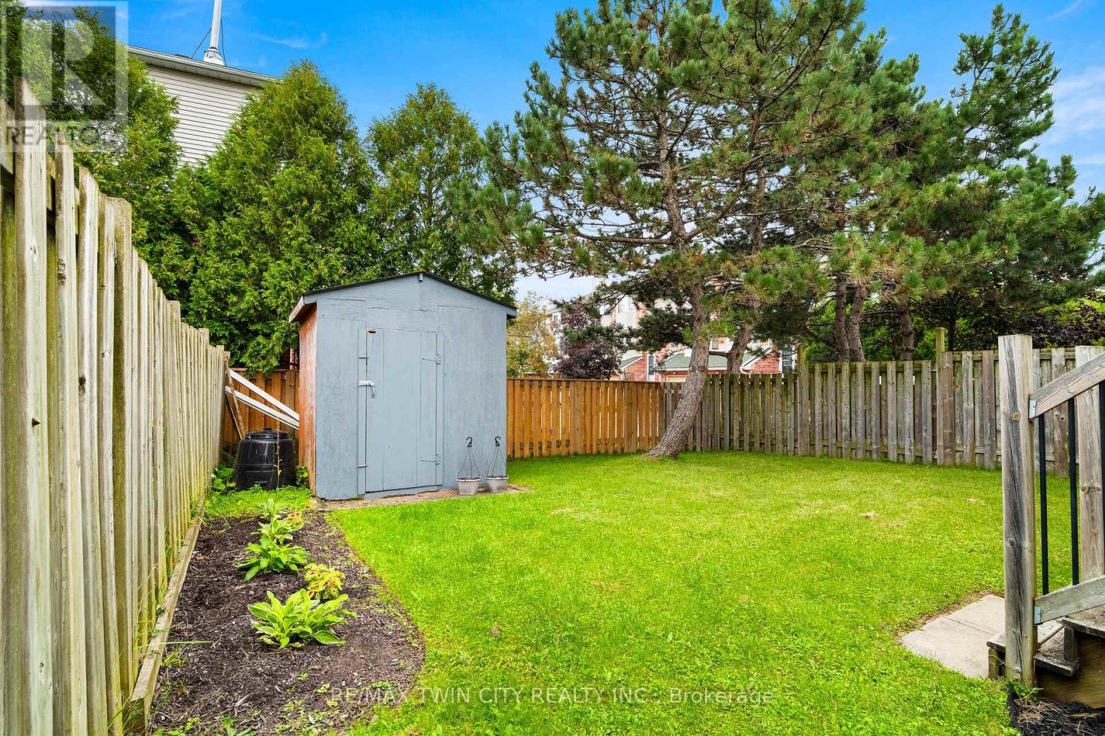 647 Pinerow Crescent, Waterloo, Ontario  N2T 2K5 - Photo 37 - X13812158