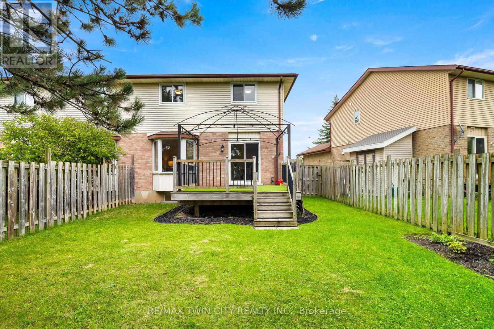 647 Pinerow Crescent, Waterloo, Ontario  N2T 2K5 - Photo 39 - X13812158
