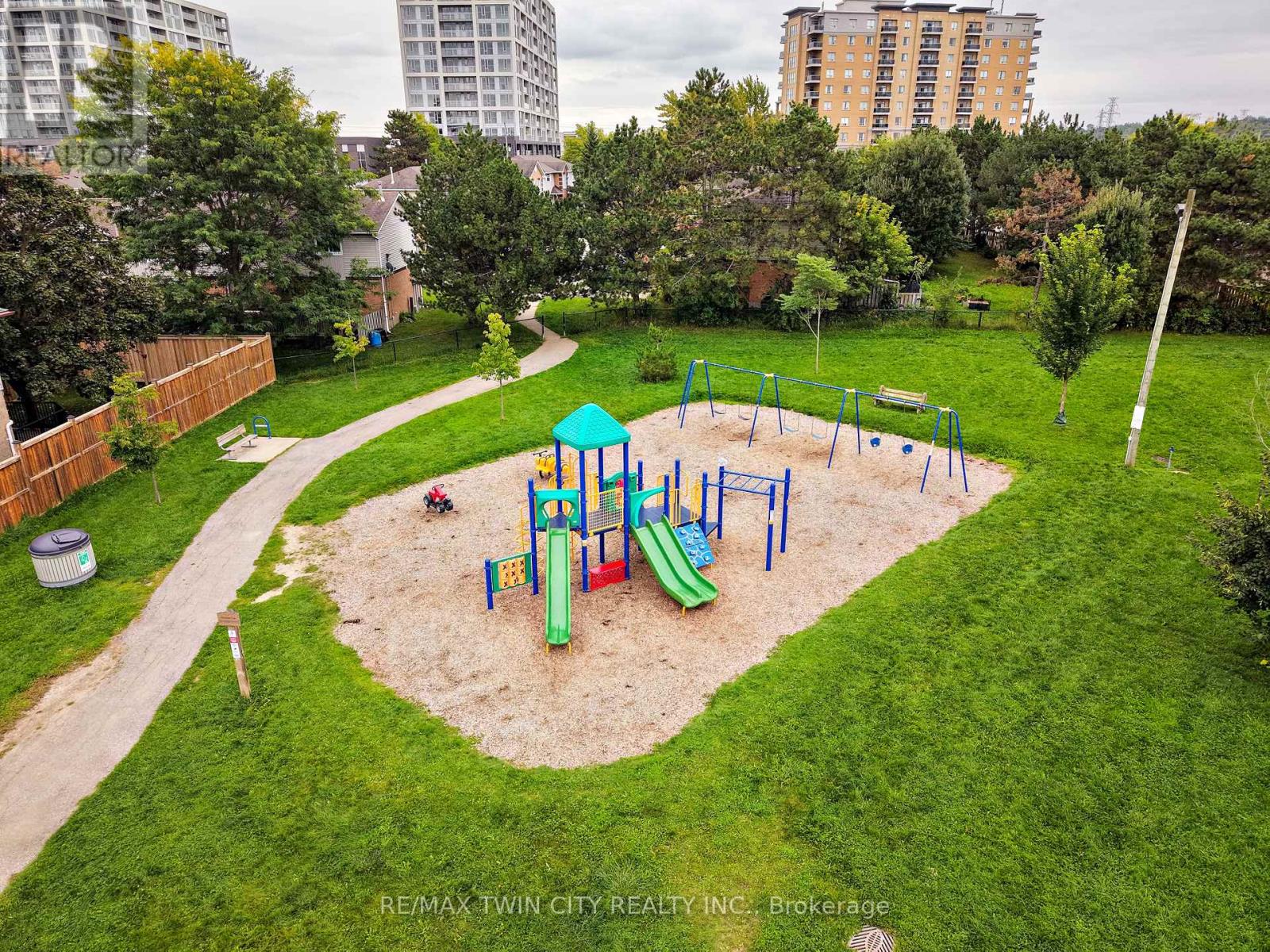 647 Pinerow Crescent, Waterloo, Ontario  N2T 2K5 - Photo 42 - X13812158