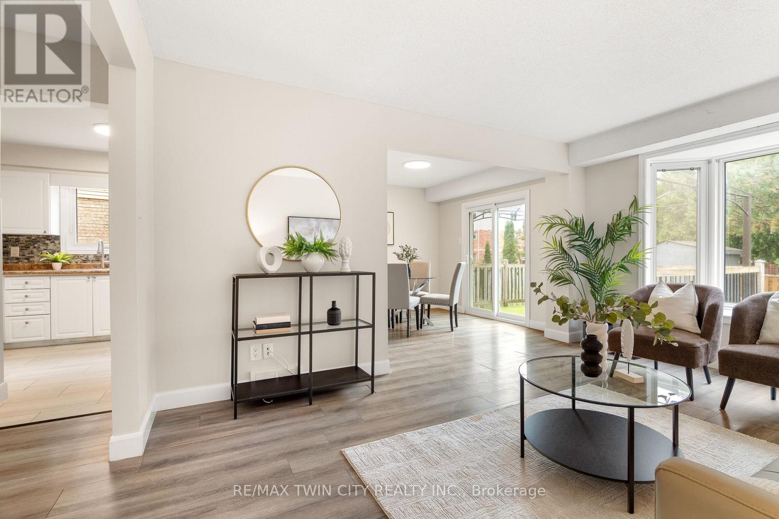 647 Pinerow Crescent, Waterloo, Ontario  N2T 2K5 - Photo 9 - X13812158