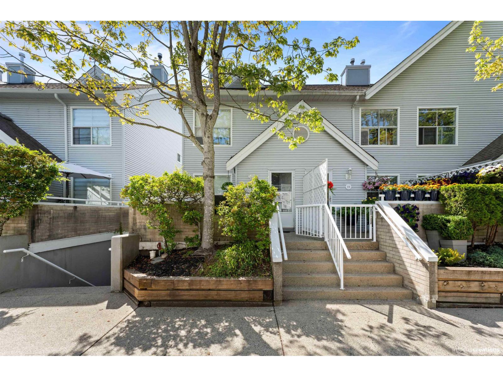 28 13713 72A AVENUE, Surrey, British Columbia