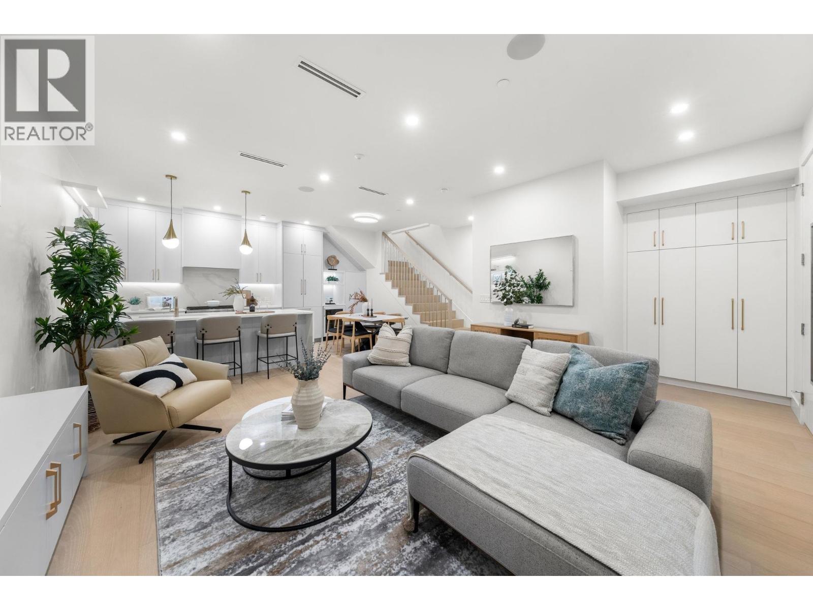 1 1582 E 2nd Avenue, Vancouver, British Columbia  V5N 1C7 - Photo 3 - R3167658