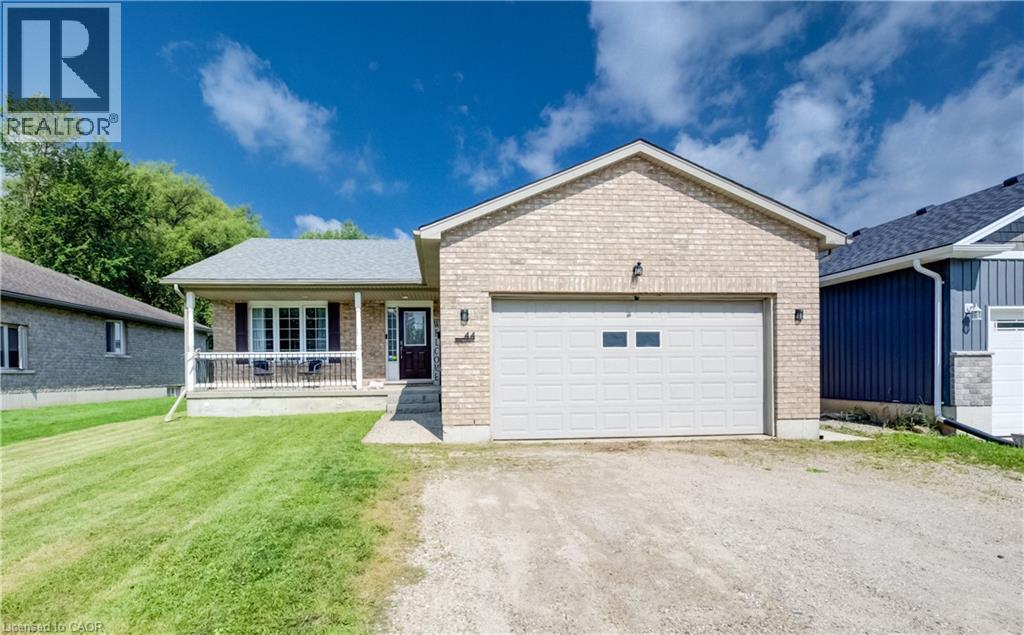 44 Geddes Street W, Clifford, Ontario  N0G 1M0 - Photo 2 - 40849394