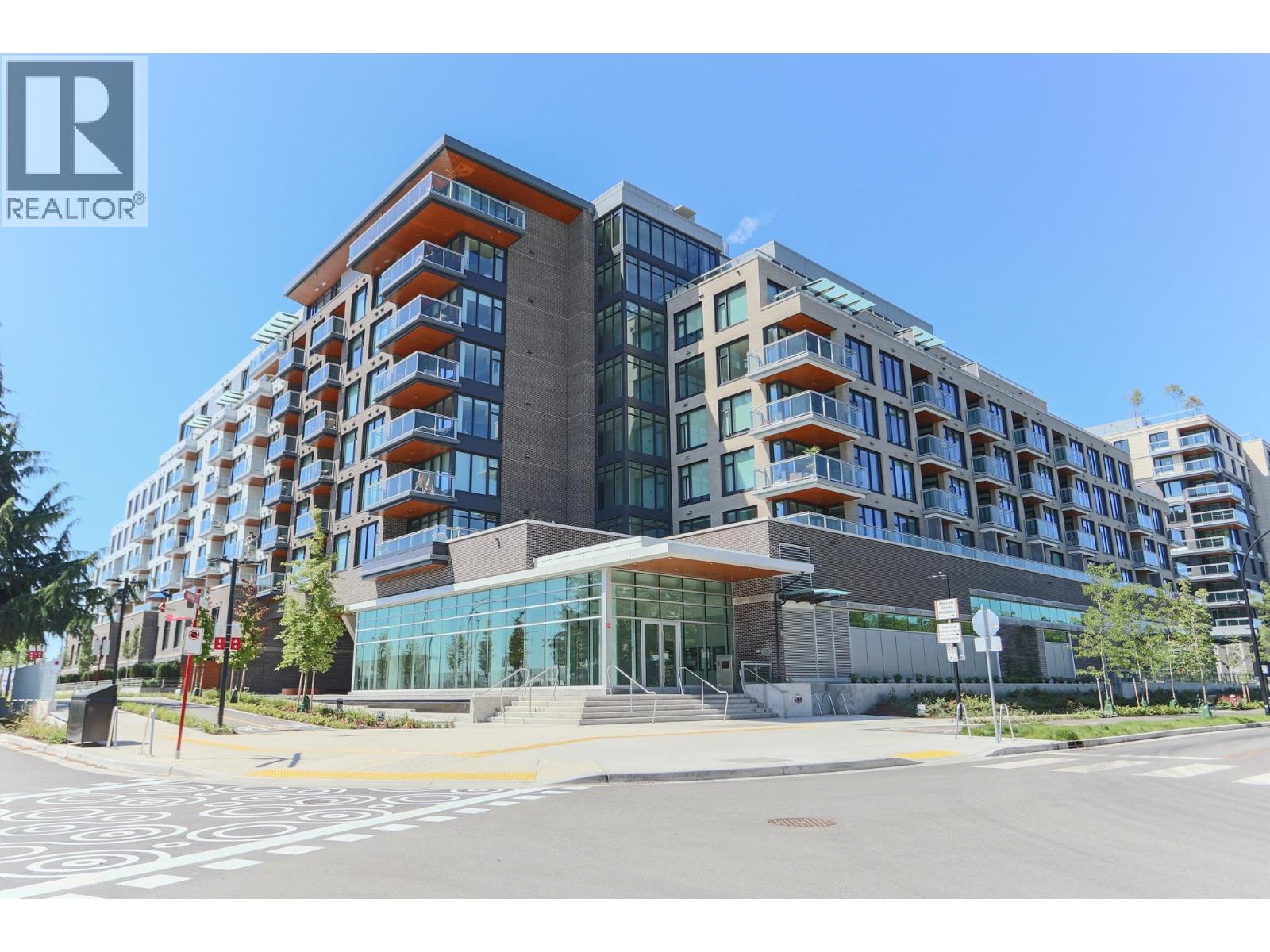 609 755 Harbour Drive, North Vancouver, British Columbia  V7P 0G1 - Photo 1 - R3168104