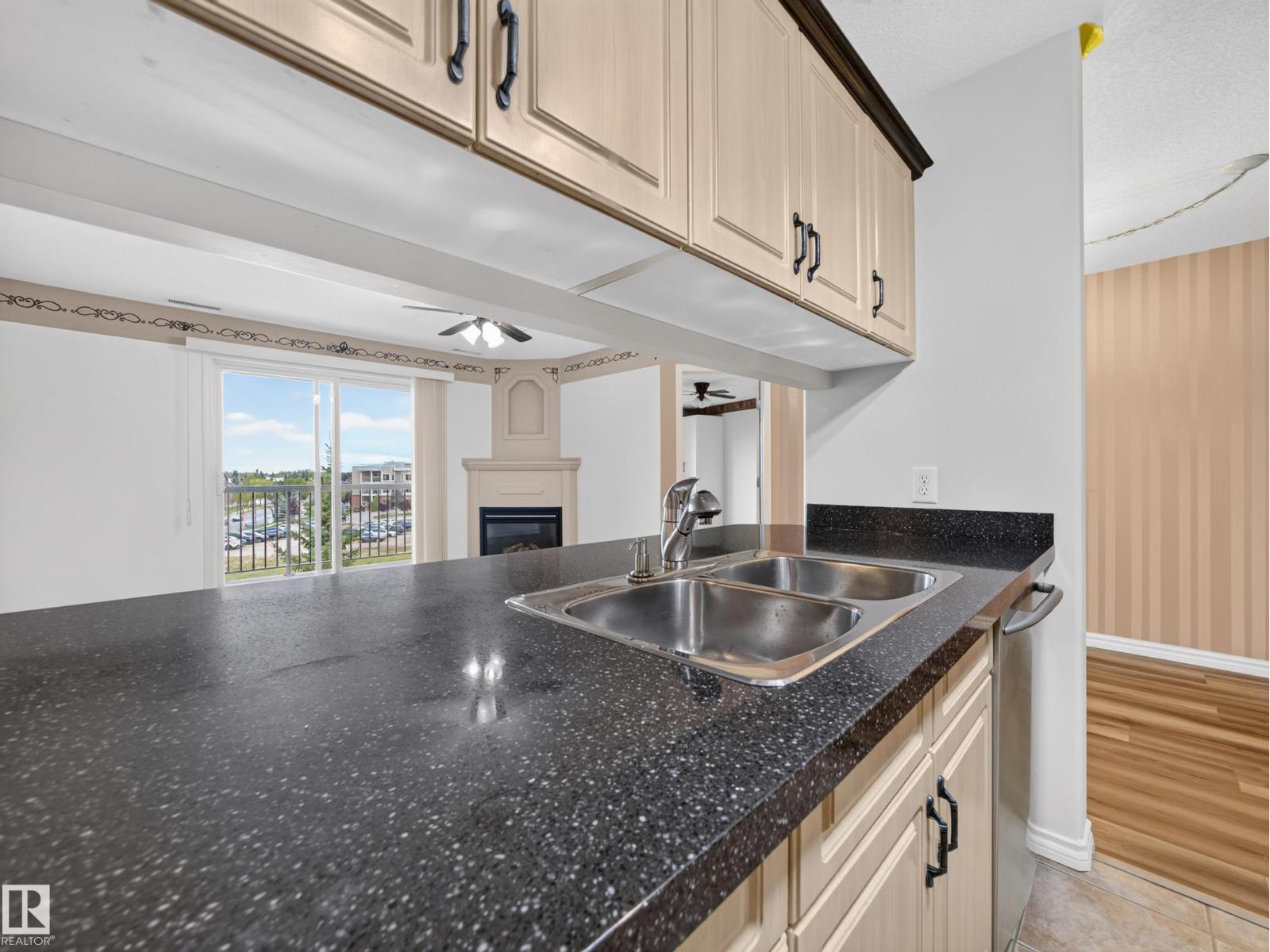 #437 16311 95 ST NW