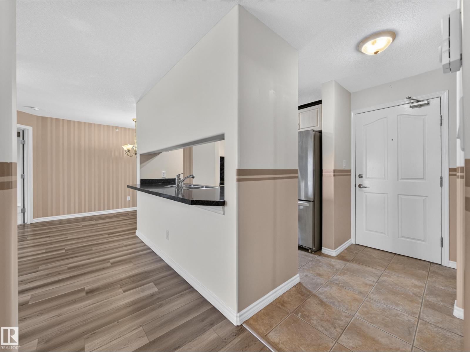 #437 16311 95 ST NW