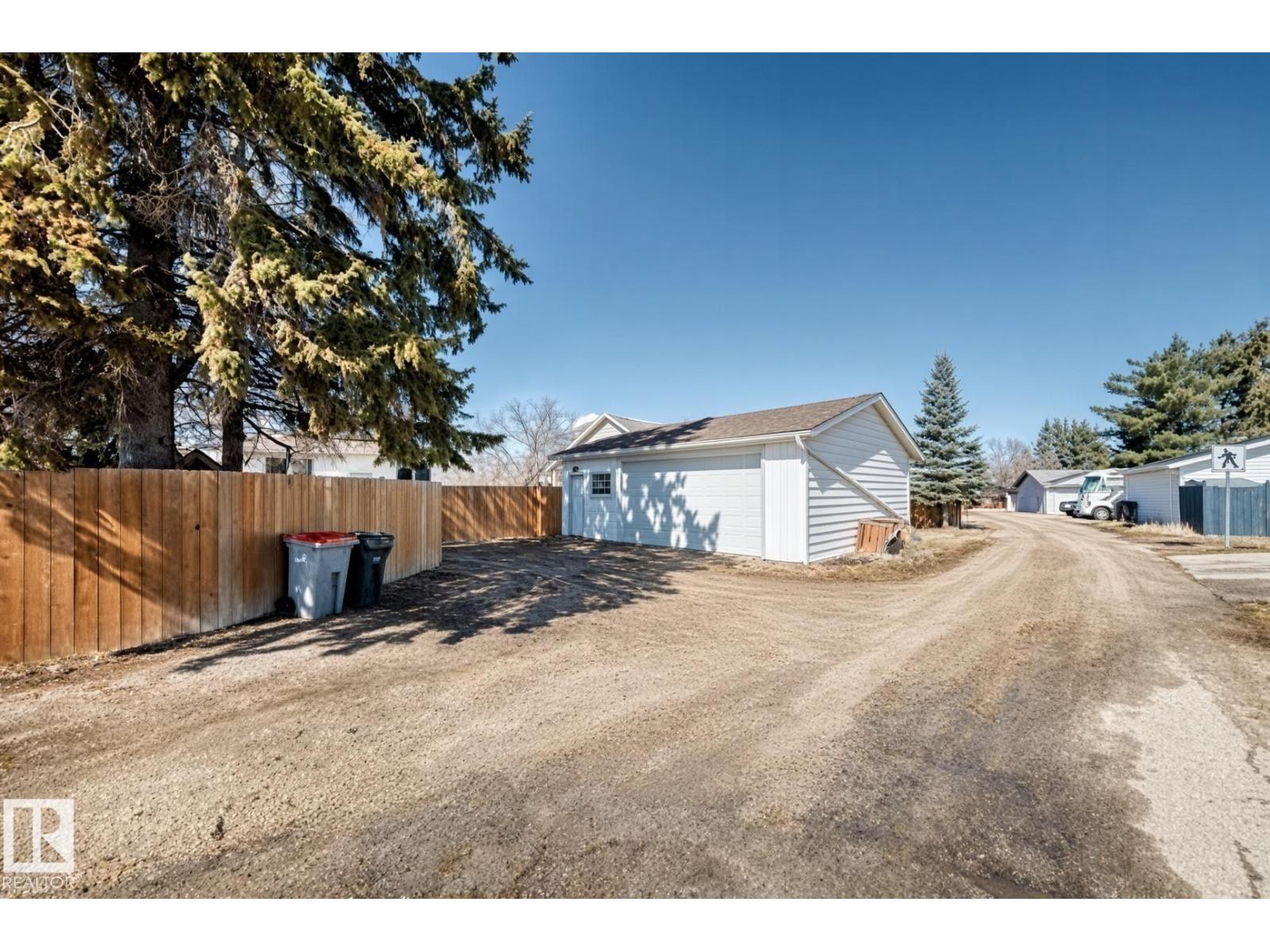 45 OATWAY DR