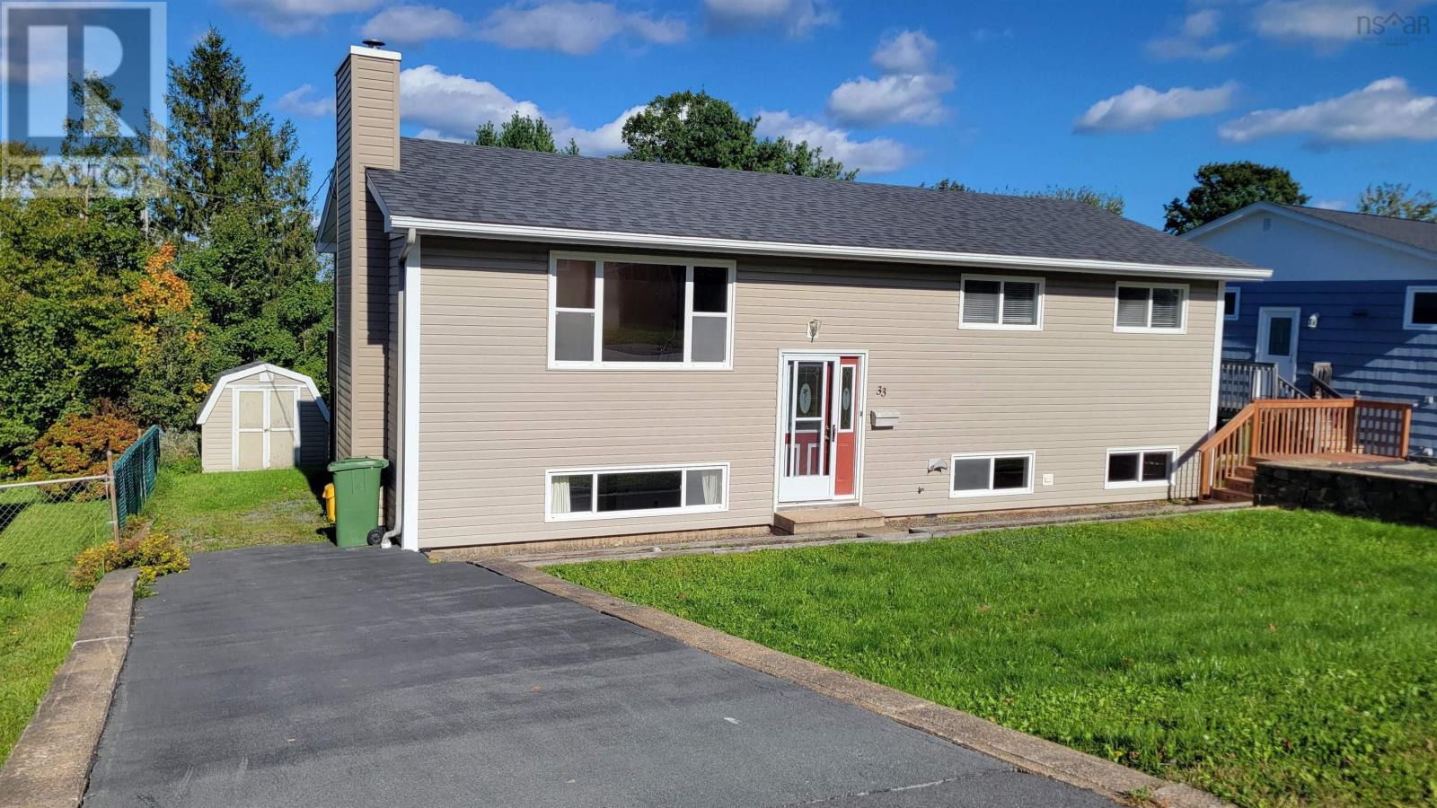 33 Coles Road, Sackville, Nova Scotia  B4C 1T9 - Photo 2 - 202623957