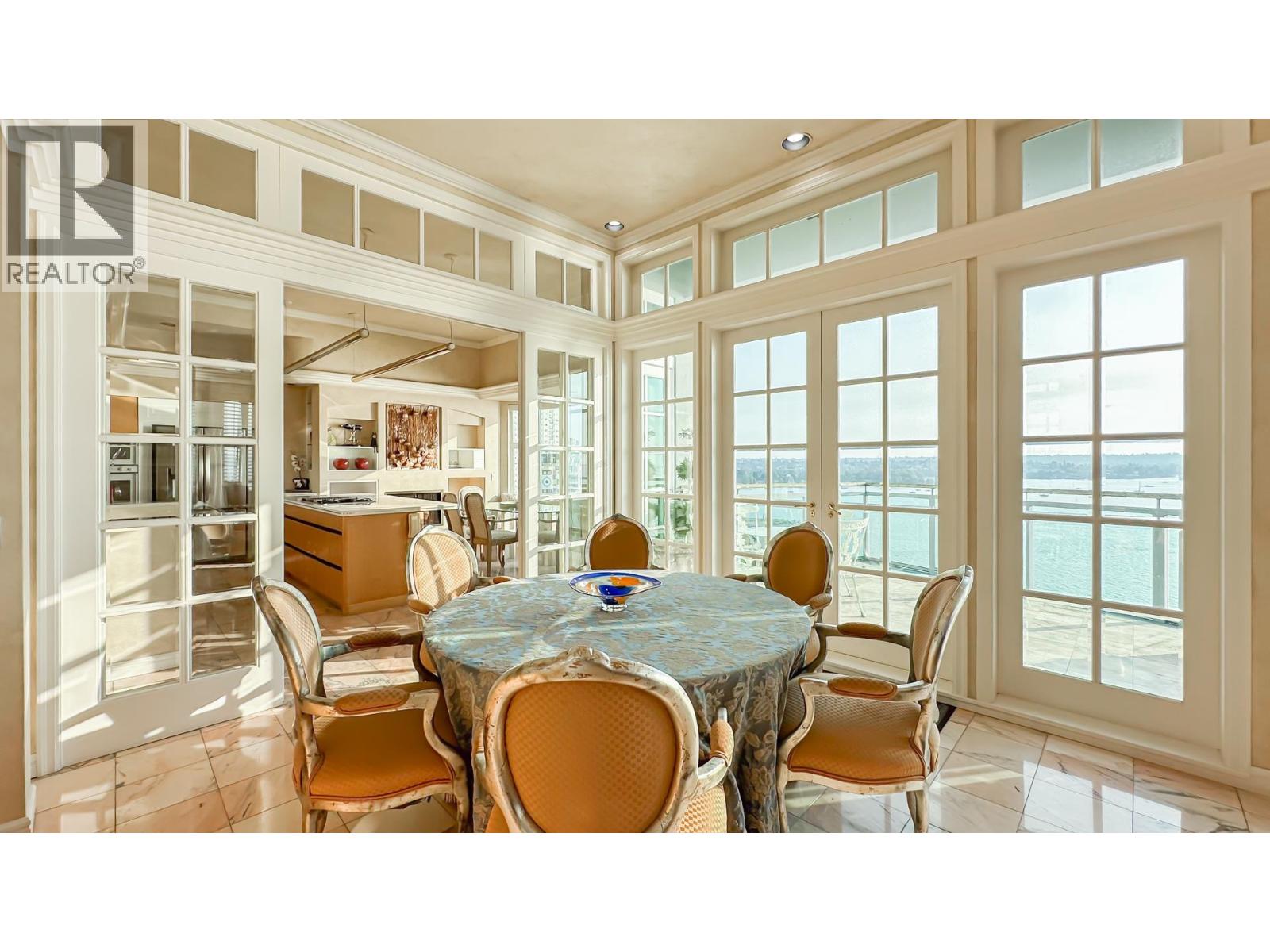 Listing Picture 26 of 40 : 17 1861 BEACH AVENUE, Vancouver / 溫哥華 - 魯藝地產 Yvonne Lu Group - MLS Medallion Club Member