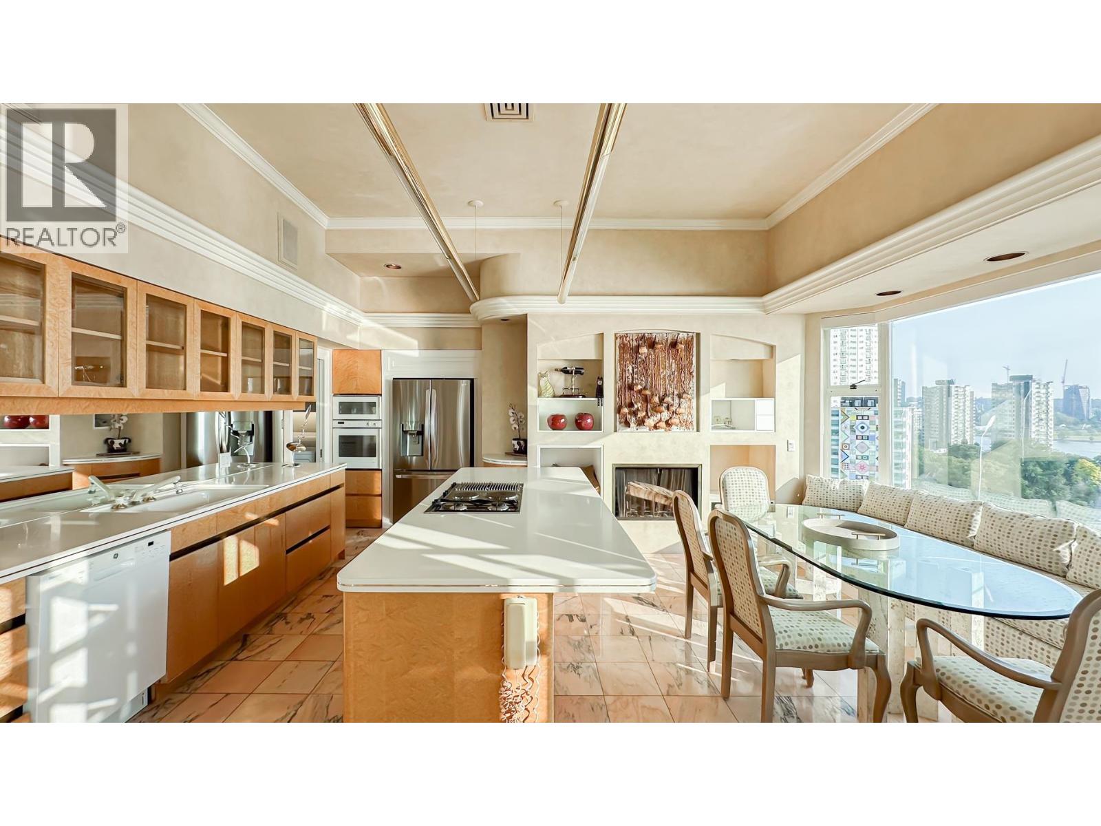 Listing Picture 29 of 40 : 17 1861 BEACH AVENUE, Vancouver / 溫哥華 - 魯藝地產 Yvonne Lu Group - MLS Medallion Club Member