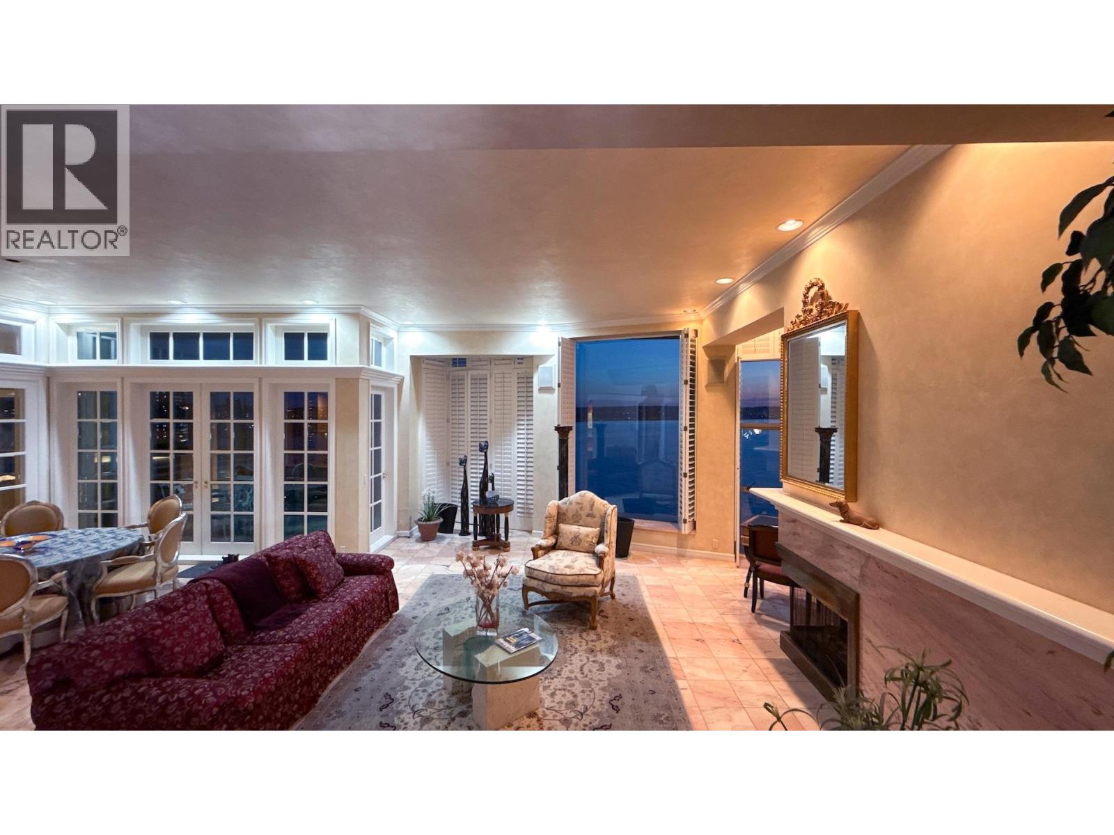 Listing Picture 16 of 40 : 17 1861 BEACH AVENUE, Vancouver / 溫哥華 - 魯藝地產 Yvonne Lu Group - MLS Medallion Club Member