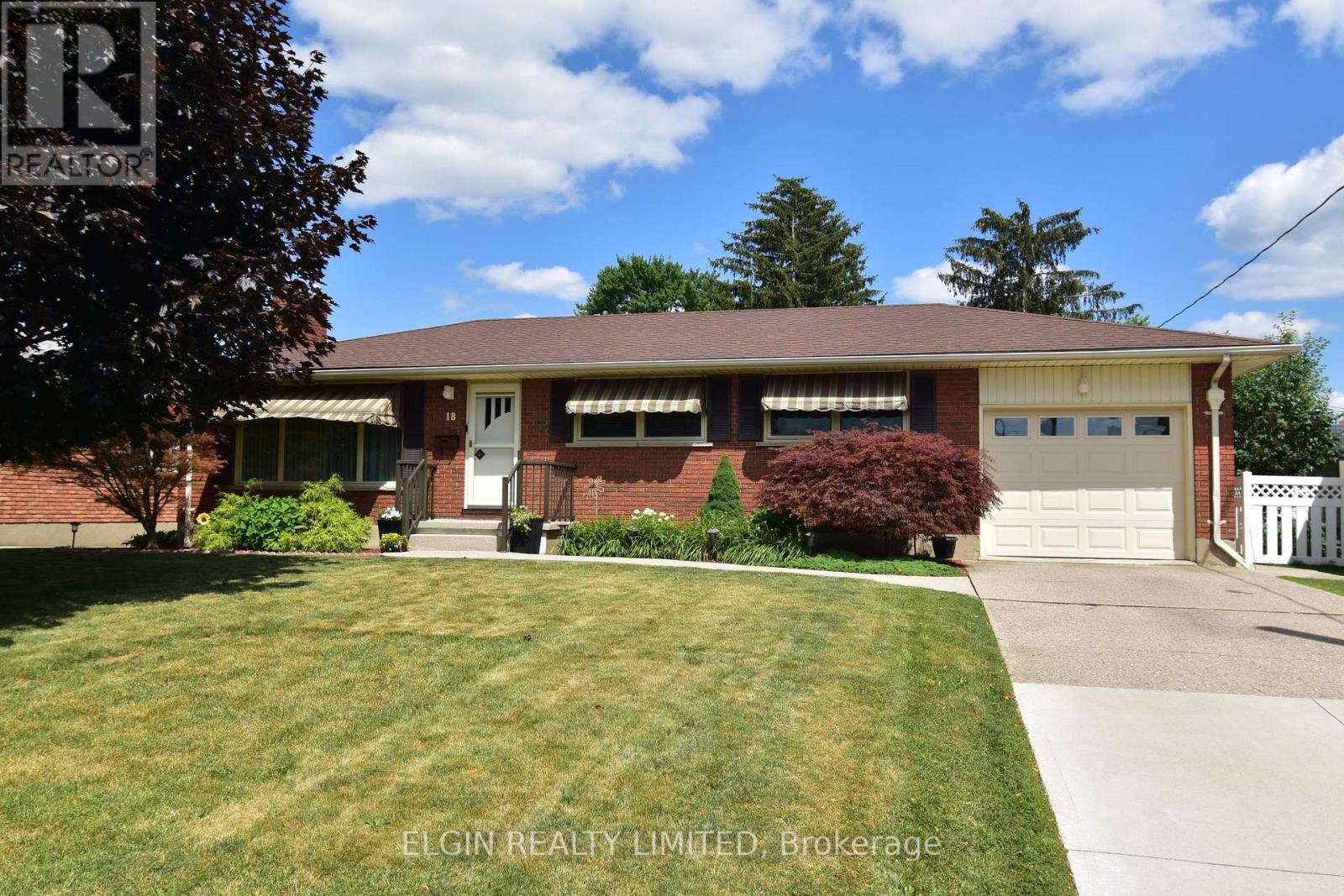18 PULLEN AVENUE, St. Thomas, Ontario