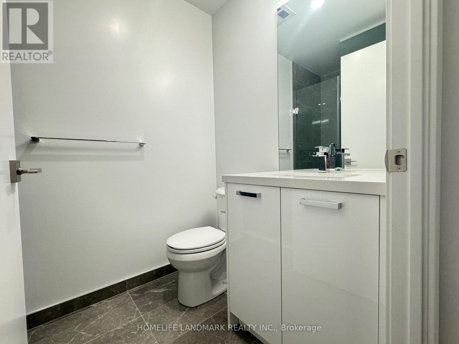 1015 - 195 Mccaul Street, Toronto, Ontario  M5T 0E5 - Photo 11 - C13812202