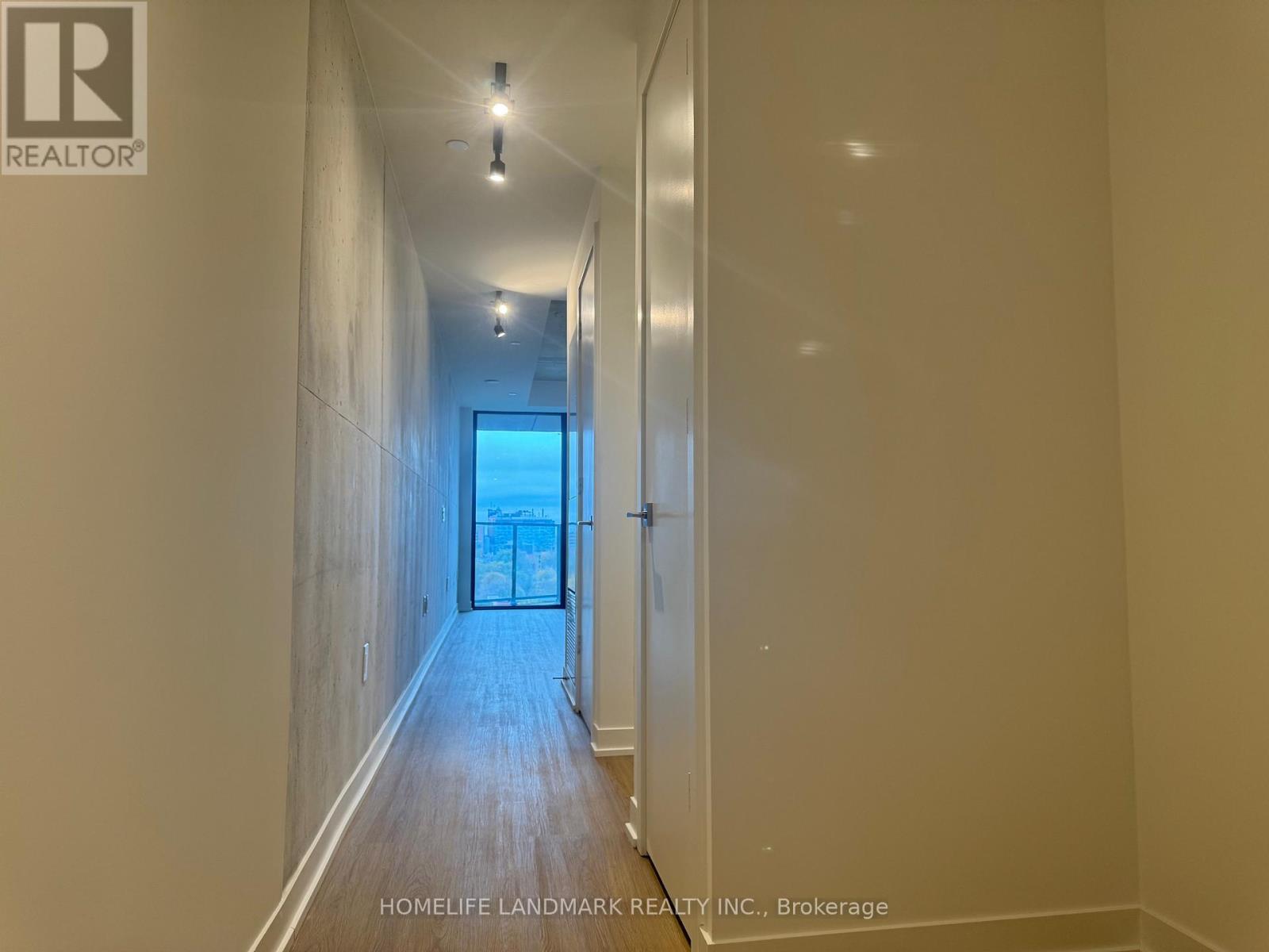 1015 - 195 Mccaul Street, Toronto, Ontario  M5T 0E5 - Photo 6 - C13812202