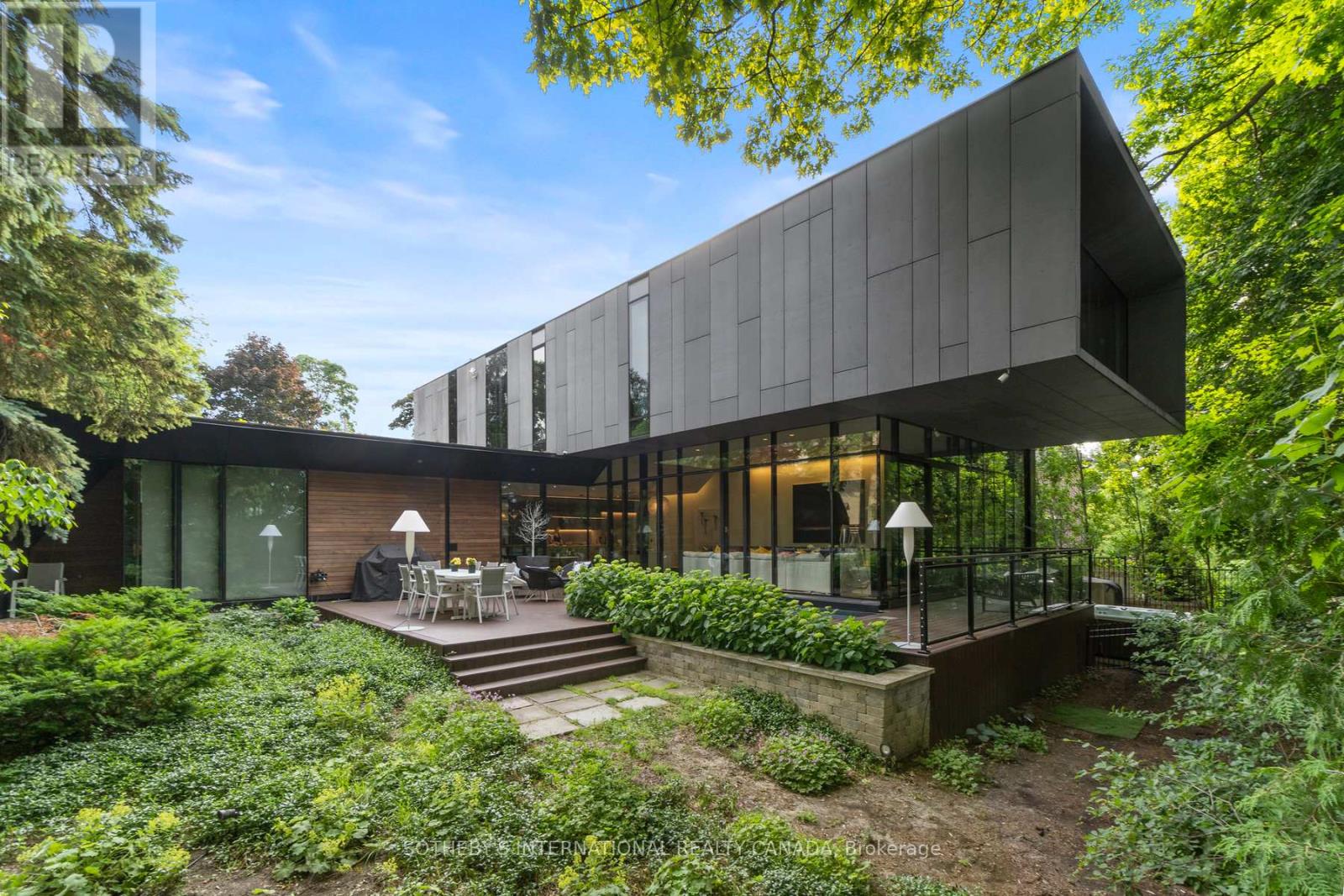 95 Riverview Drive, Toronto, Ontario  M4N 3C6 - Photo 48 - C13812228