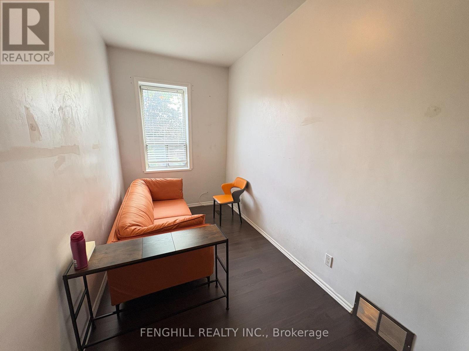 270 Clinton (Upper Level) Street, Toronto, Ontario  M6G 2Y6 - Photo 3 - C13812232