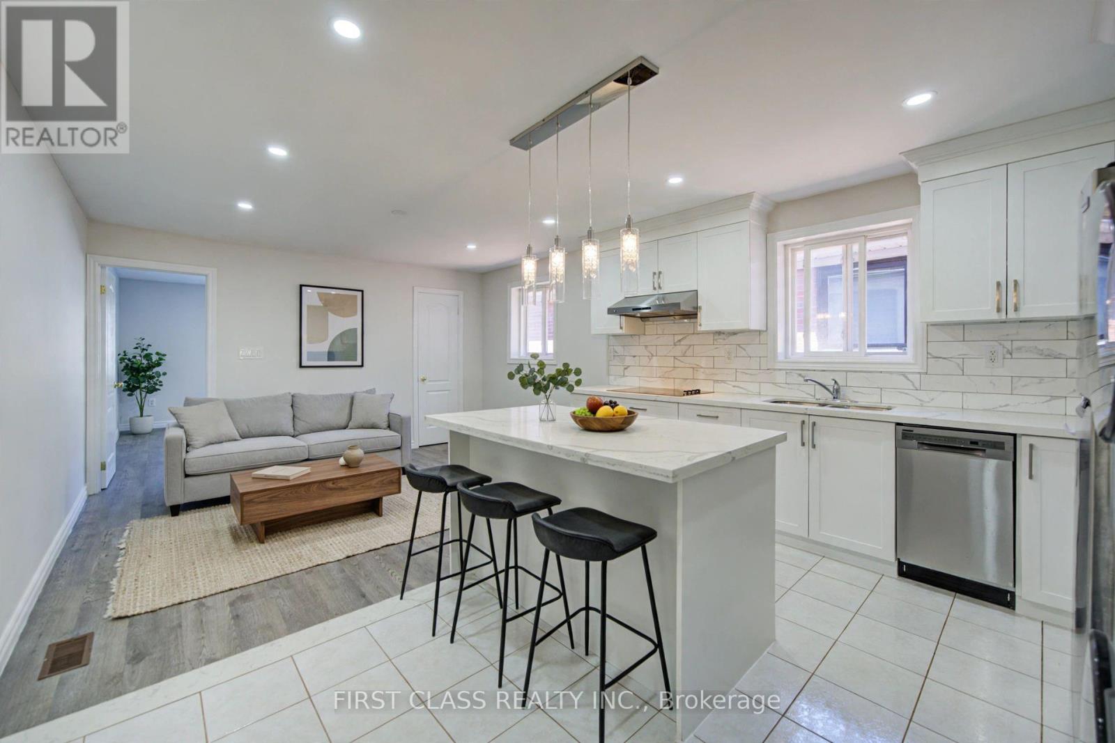 427 Leslie Street, Toronto, Ontario  M4M 3E3 - Photo 22 - E13812226