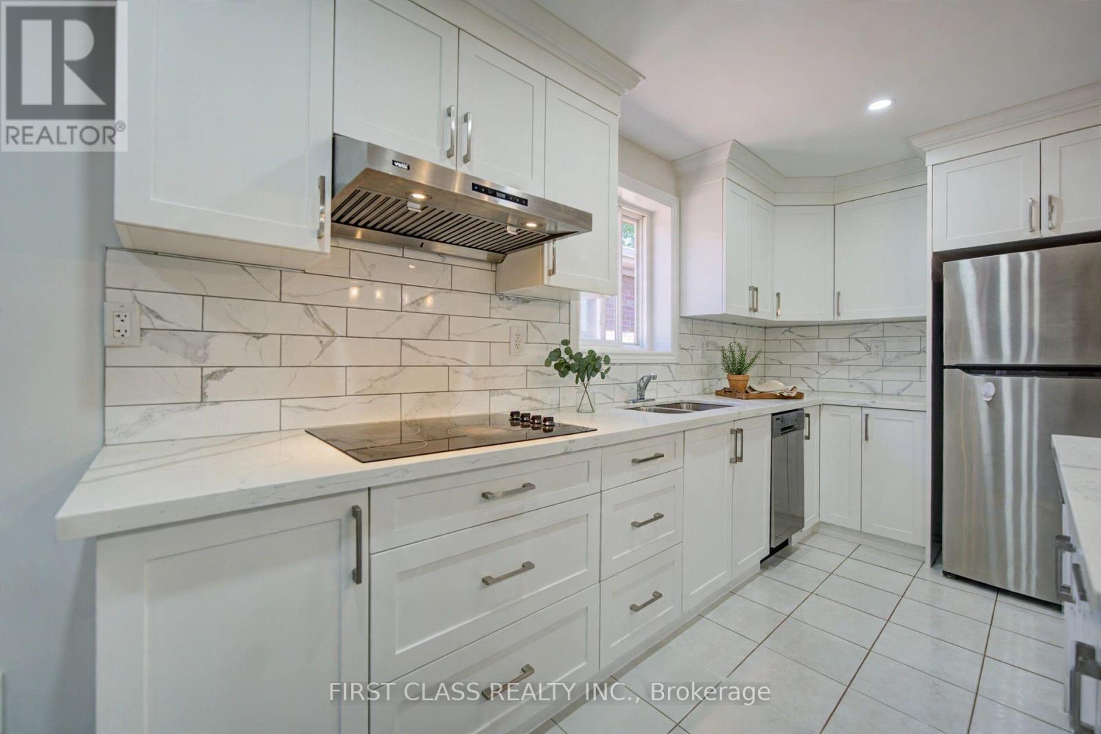 427 Leslie Street, Toronto, Ontario  M4M 3E3 - Photo 24 - E13812226