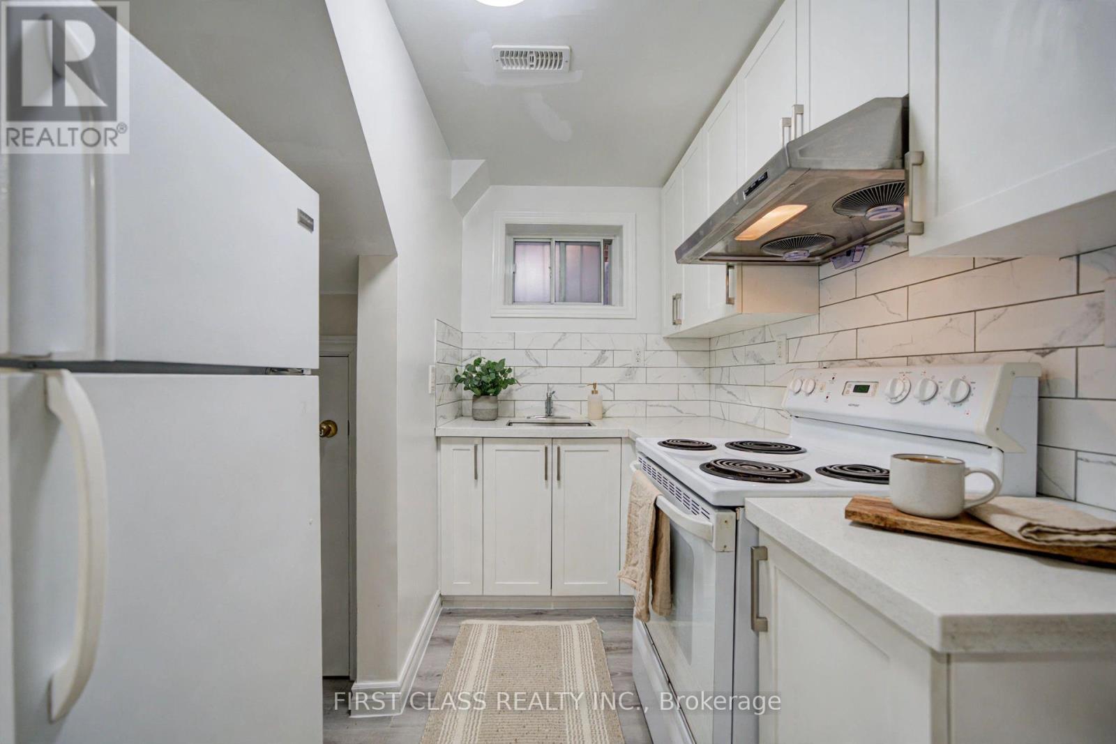 427 Leslie Street, Toronto, Ontario  M4M 3E3 - Photo 32 - E13812226