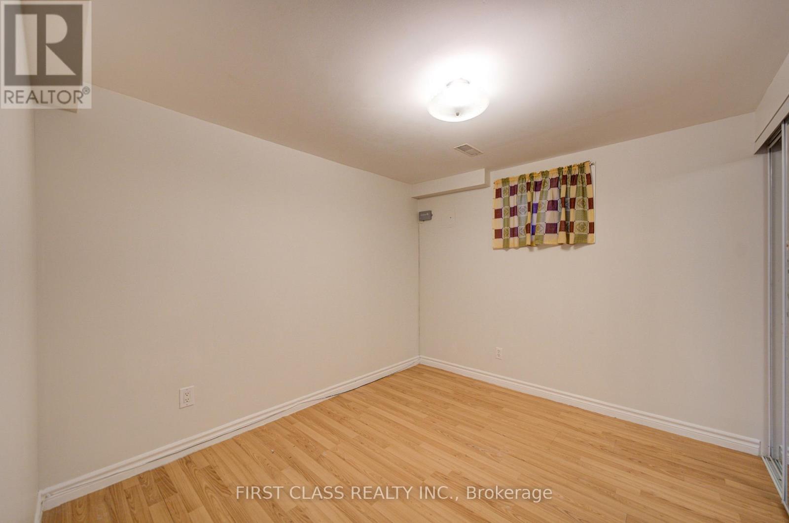 427 Leslie Street, Toronto, Ontario  M4M 3E3 - Photo 39 - E13812226